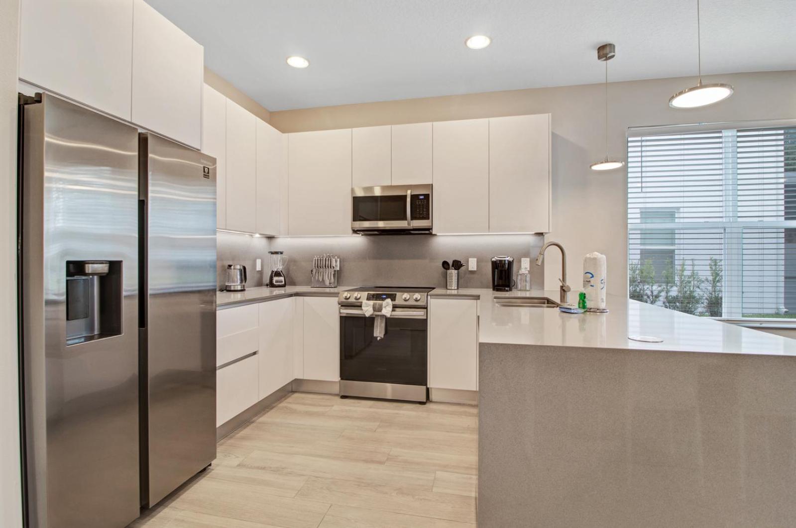 Modern Townhouse near Disney with Heated Pool