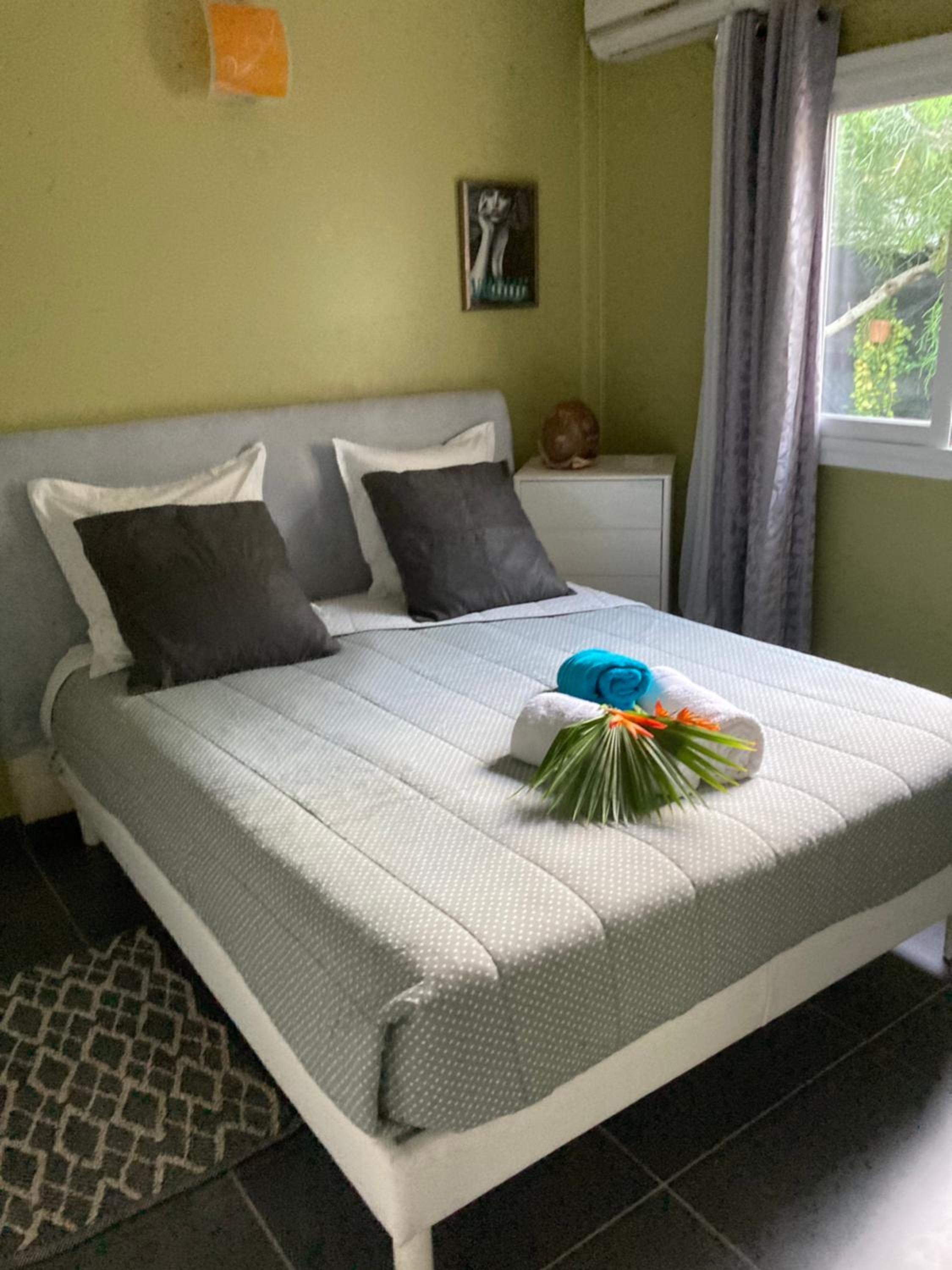 LES NUITS GALANTES MANDEVILLA MAISON PRIVÉE AVEC JACUZZI view 4