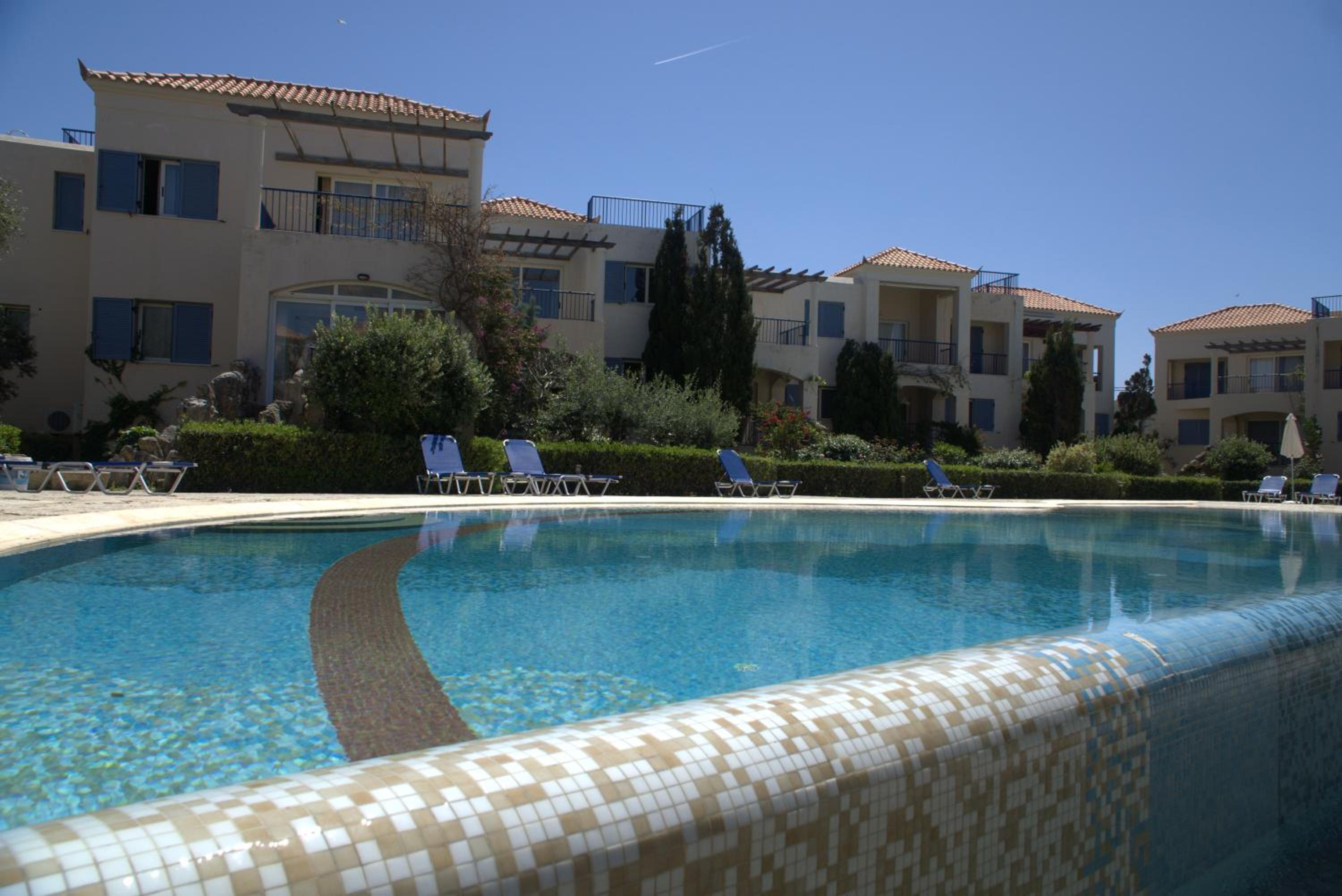 Cassiopeia 3-Bedroom House on the beach with pool view 4