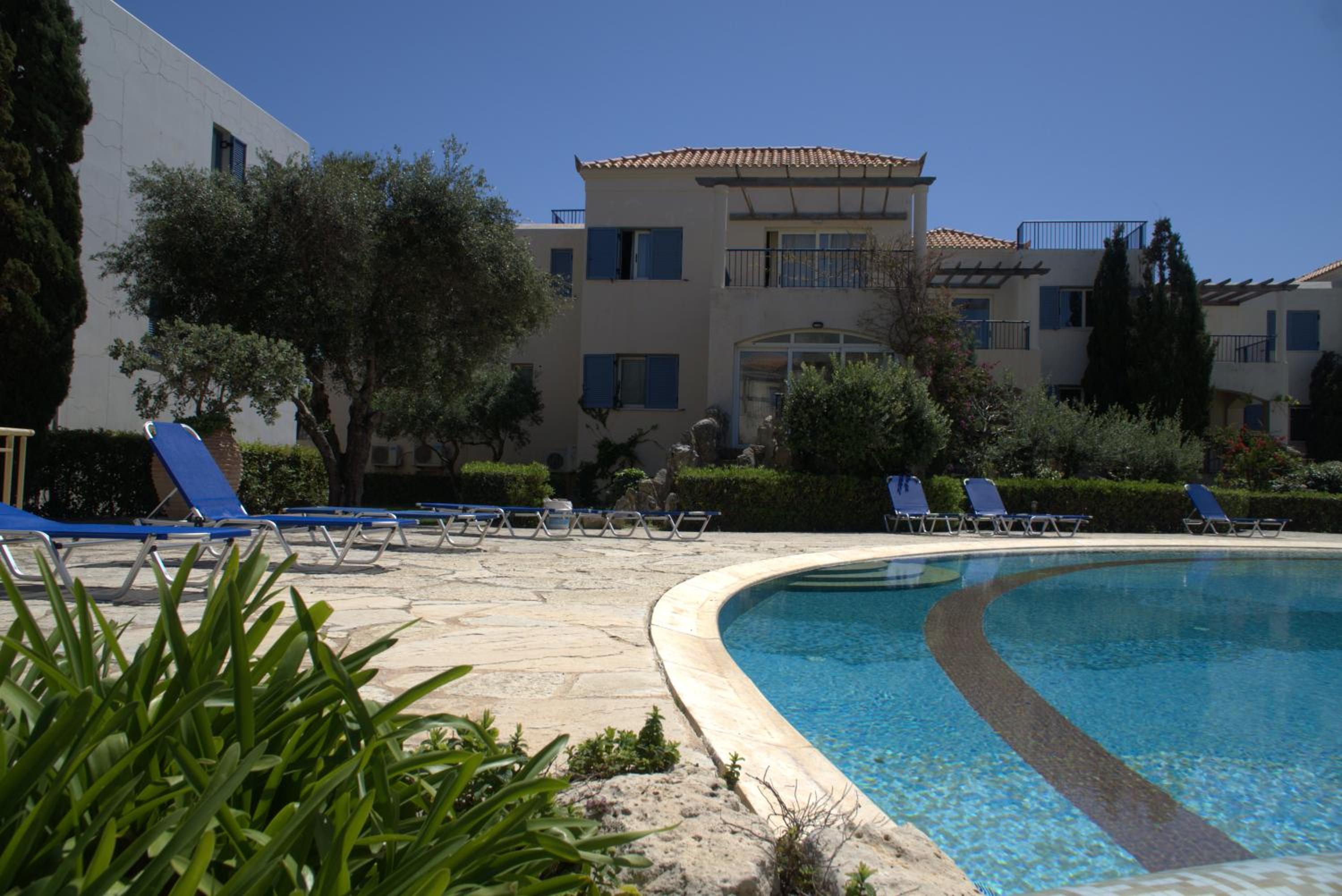 Cassiopeia 3-Bedroom House on the beach with pool view 2