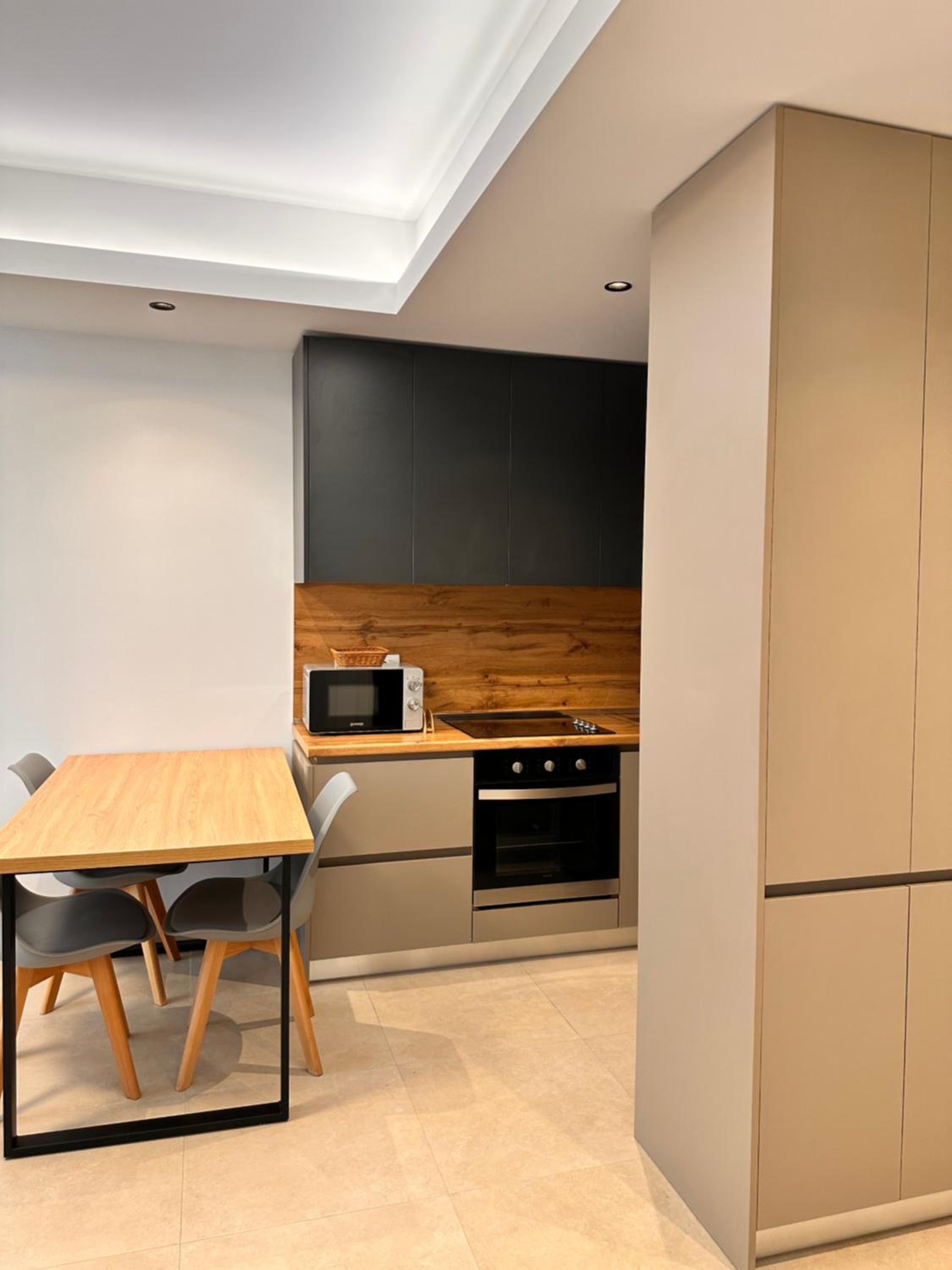 ERG APARTMENTS