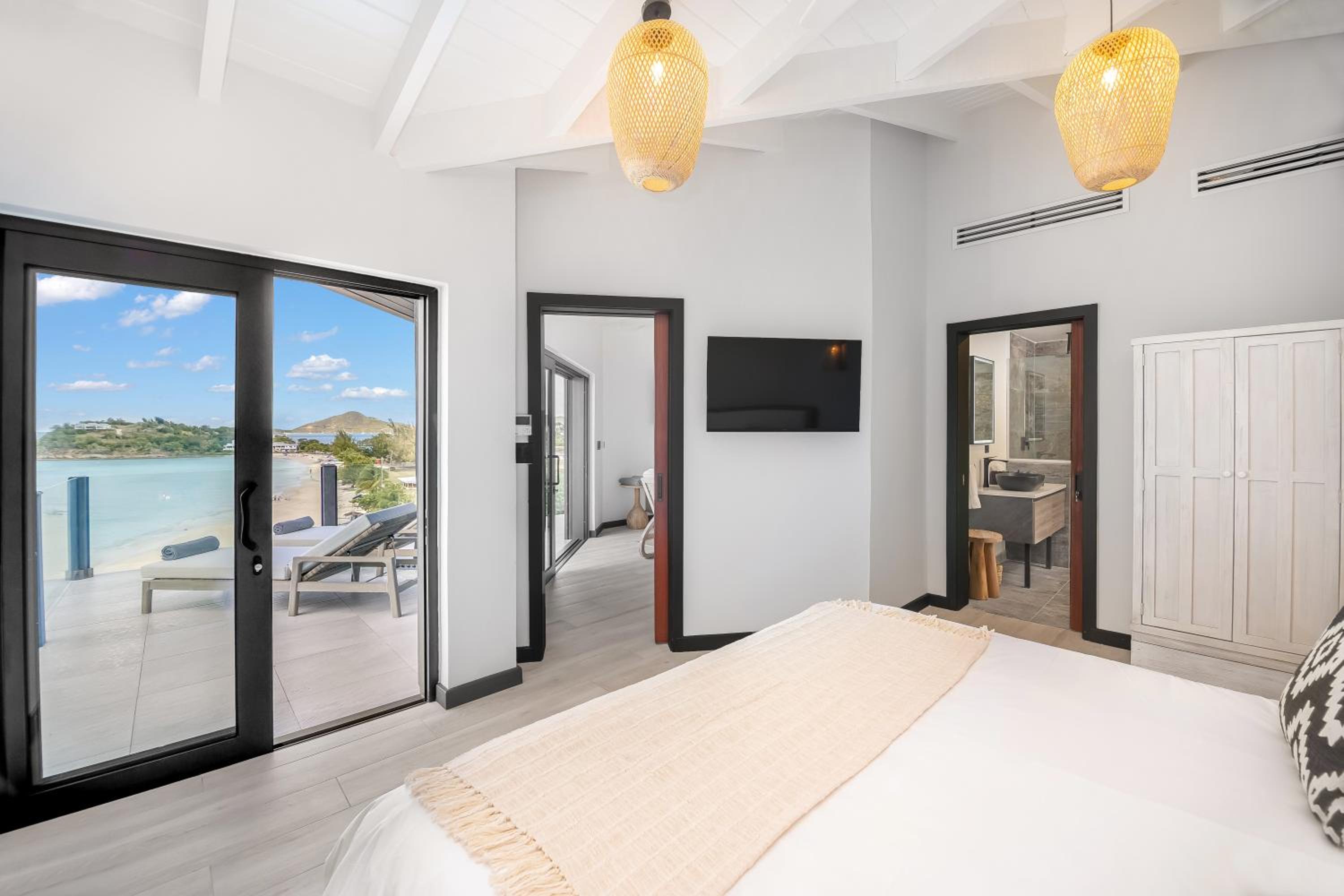 Tamarind Hills Resort & Villas