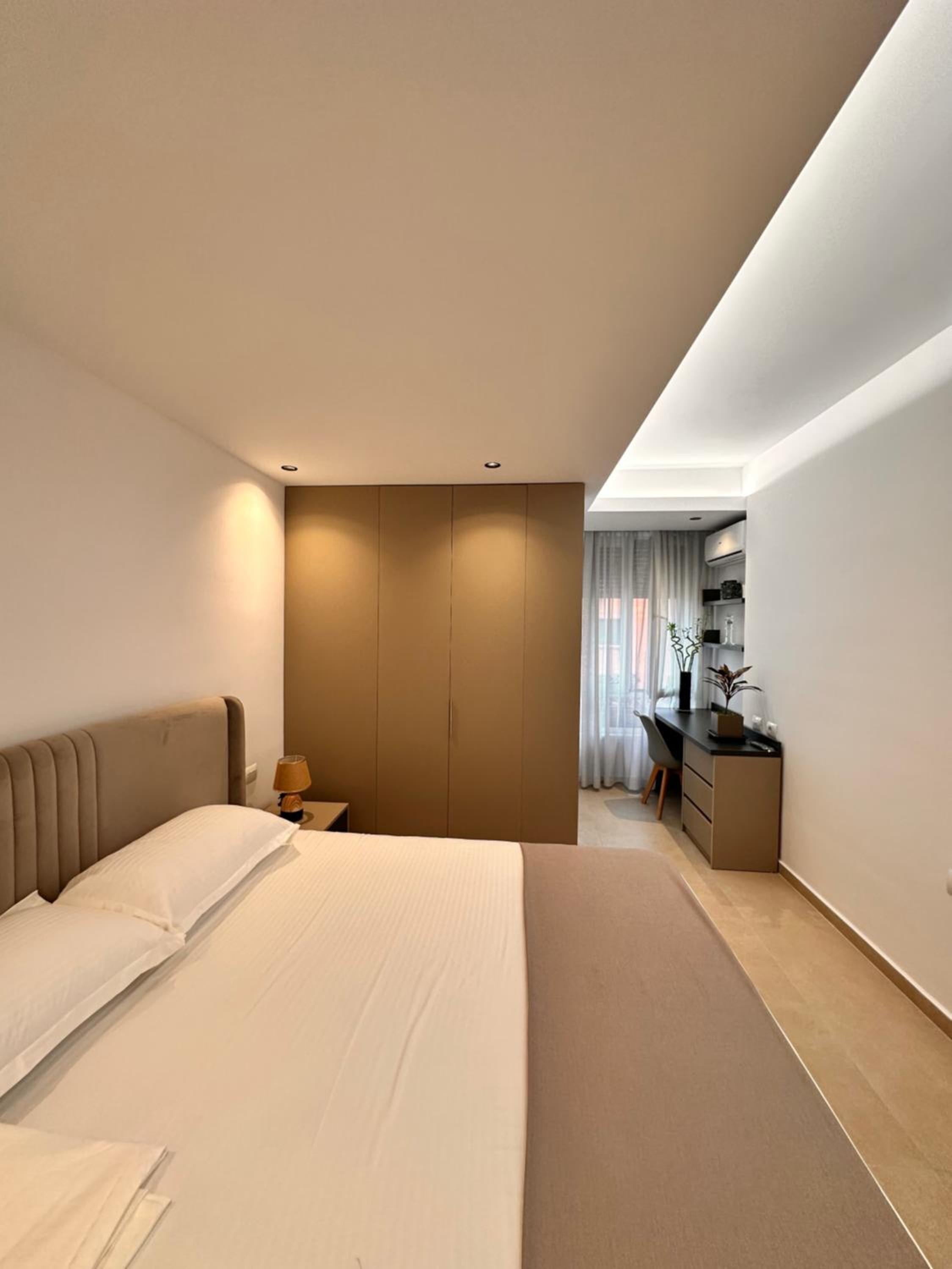 ERG APARTMENTS