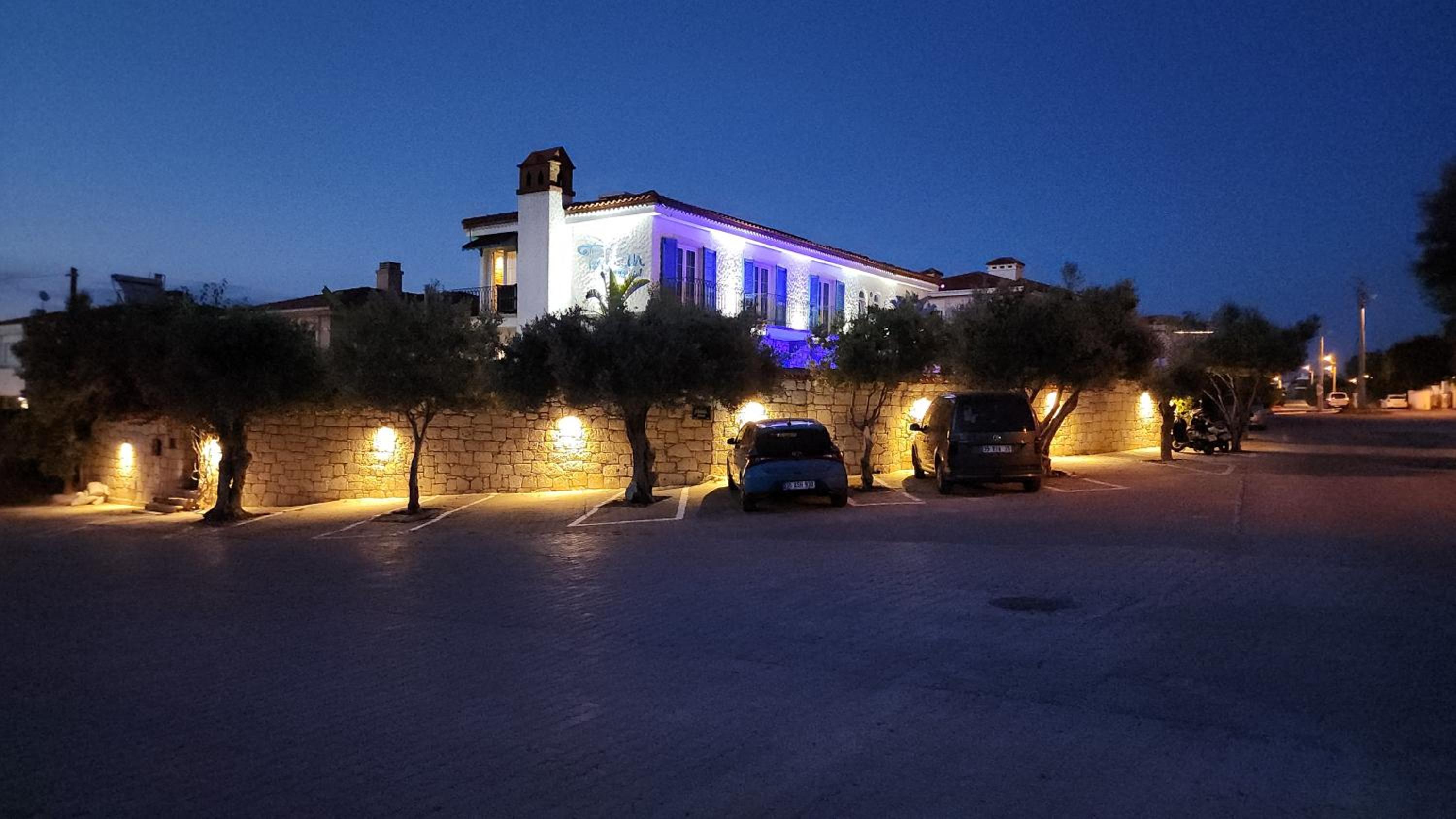 Tarçın Alaçatı Otel