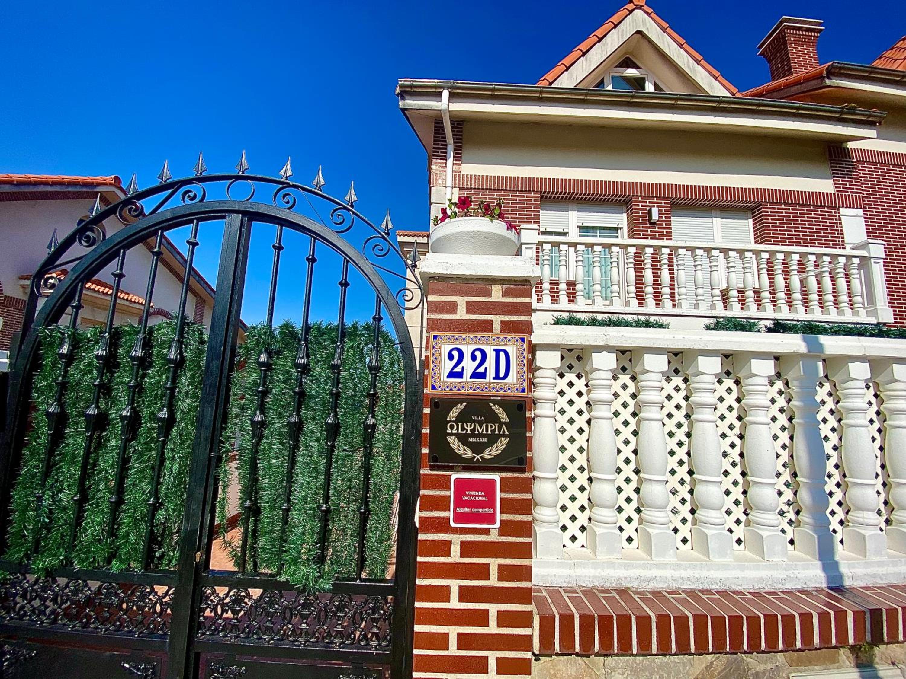 Villa ATENEA