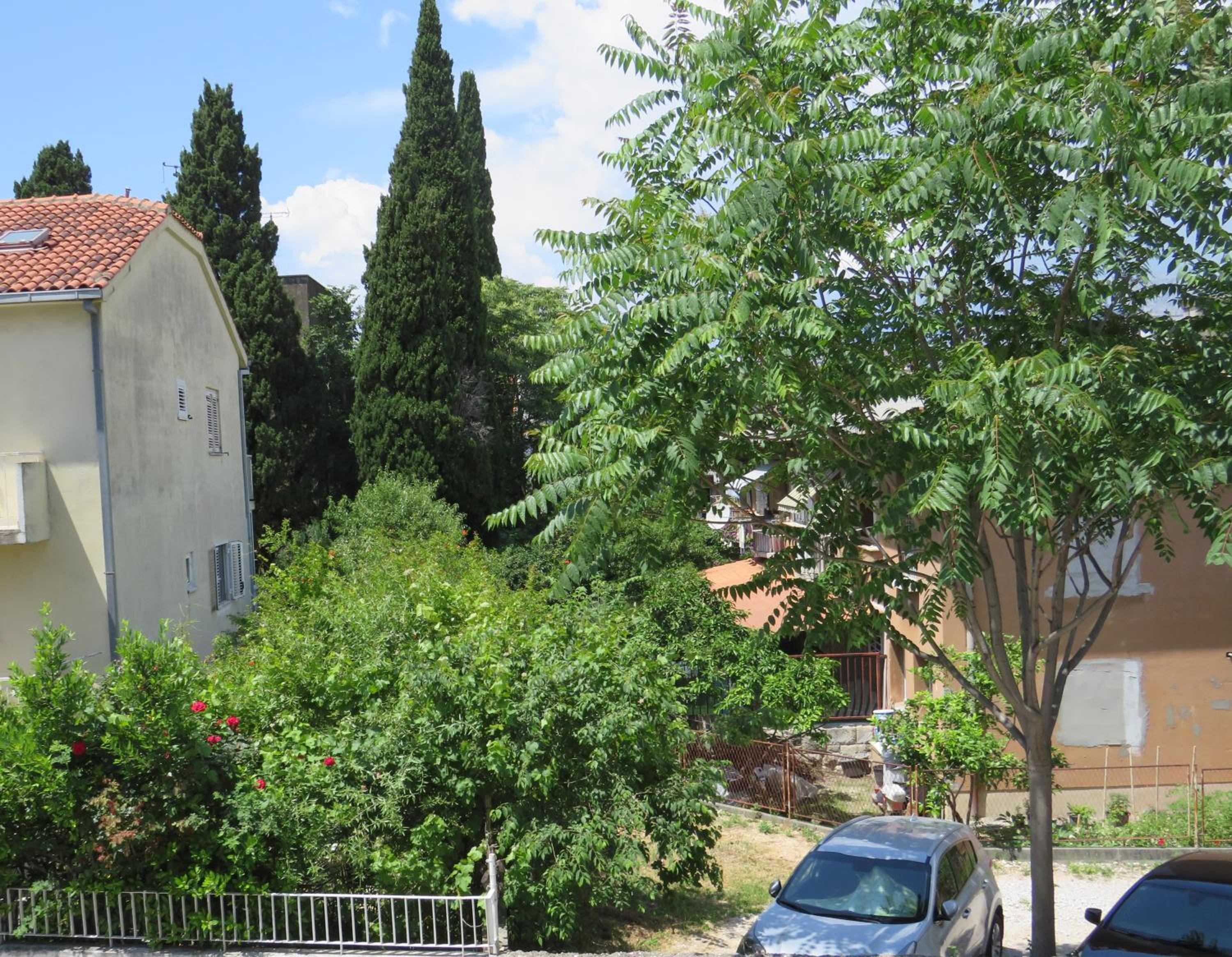 Split Apartments MICI