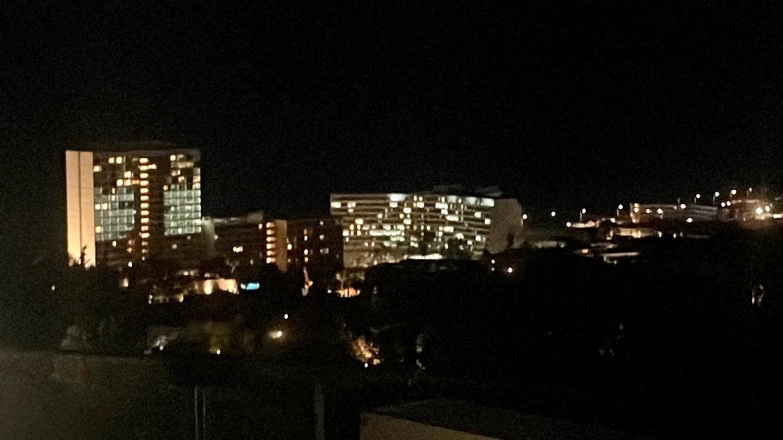 Hotel FlyViewFlatsGOLD PrivateHotTub with SeaView - Image 1