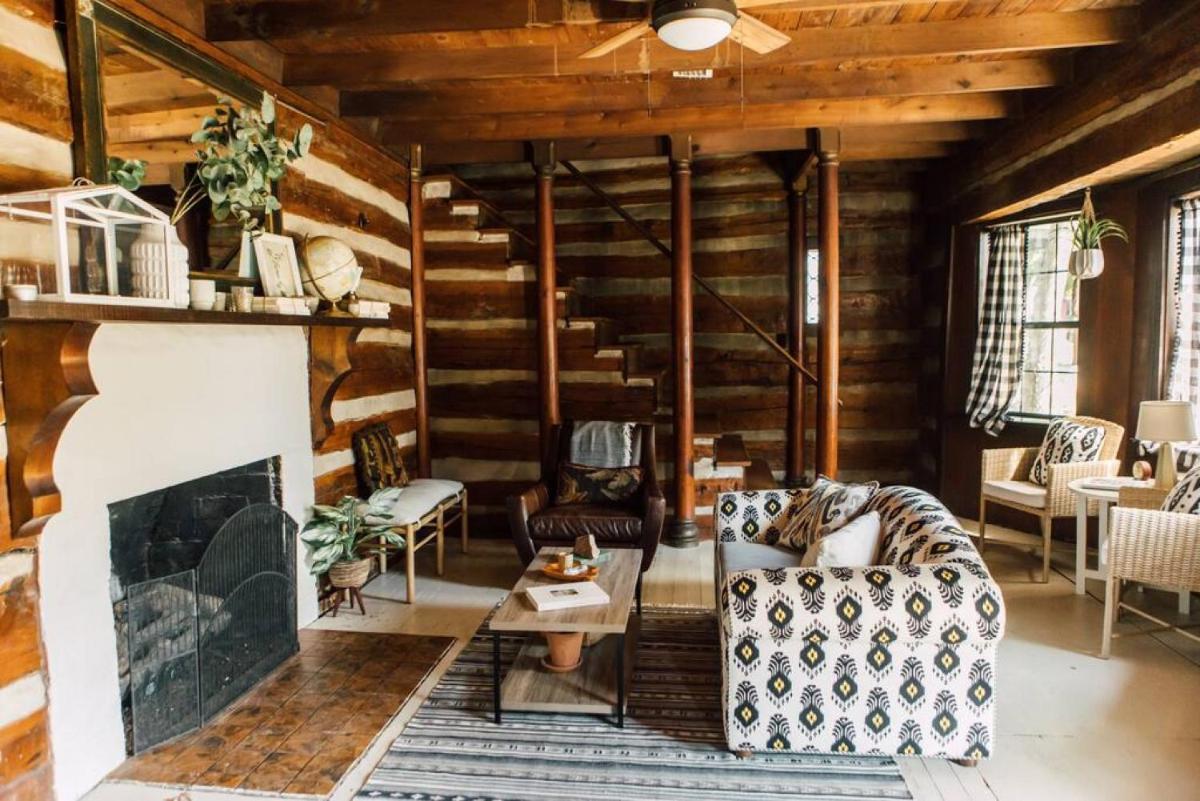 Downtown-Urban Cabin Unique Stay view 2