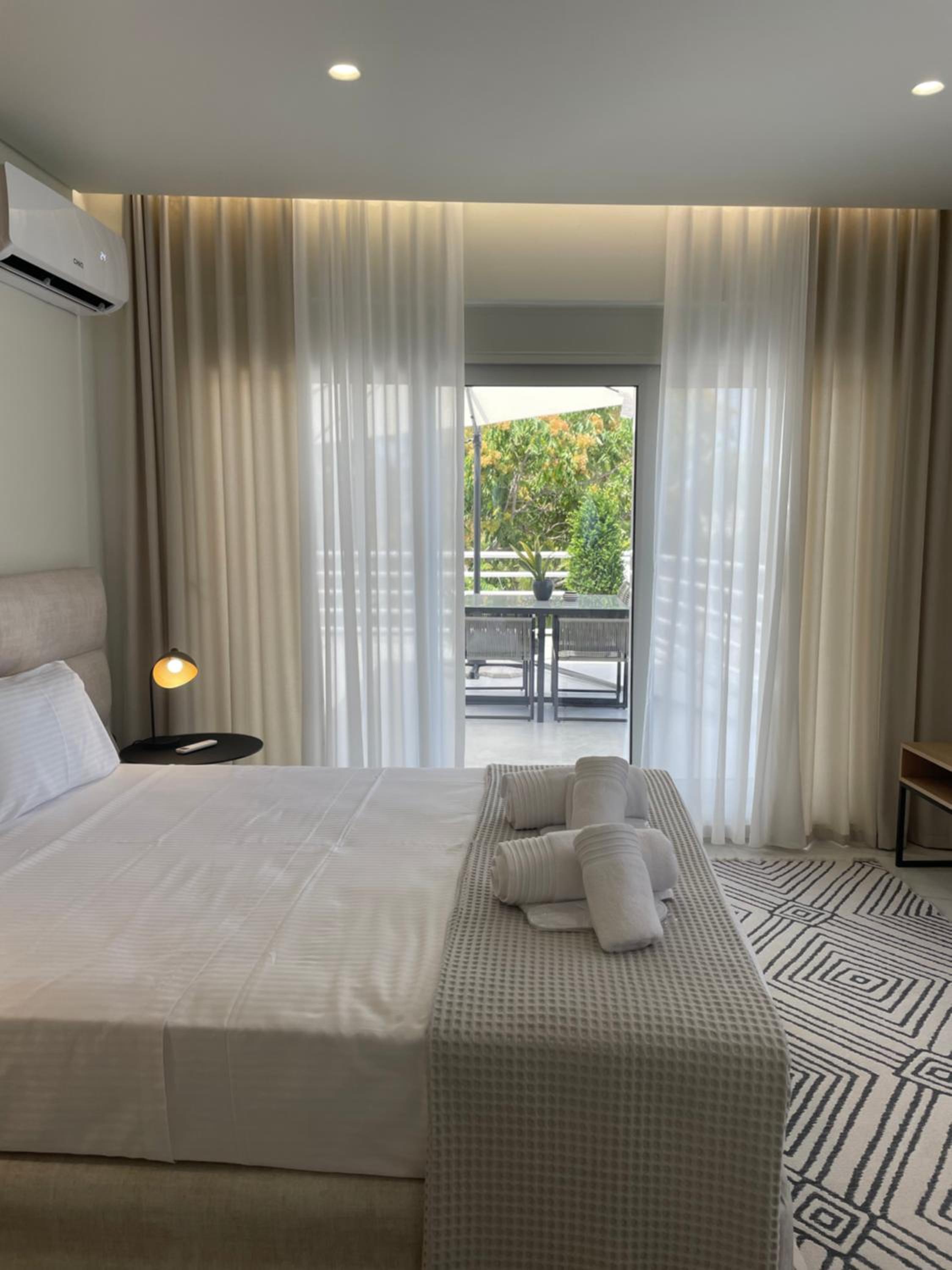URBAN SUITES ATHENS