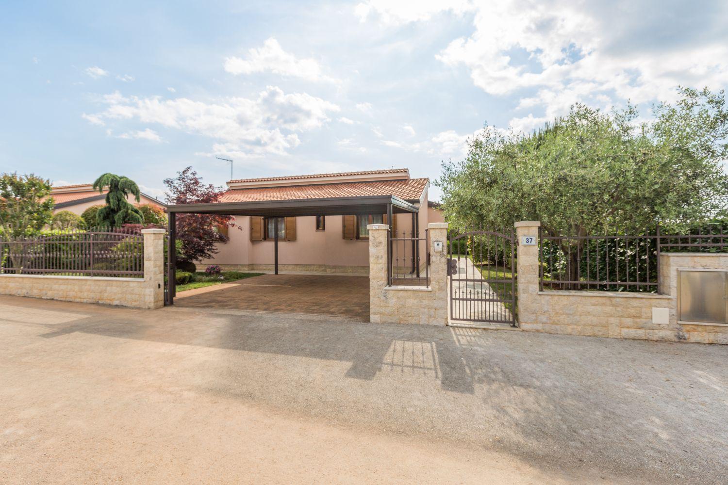 Villa Lori