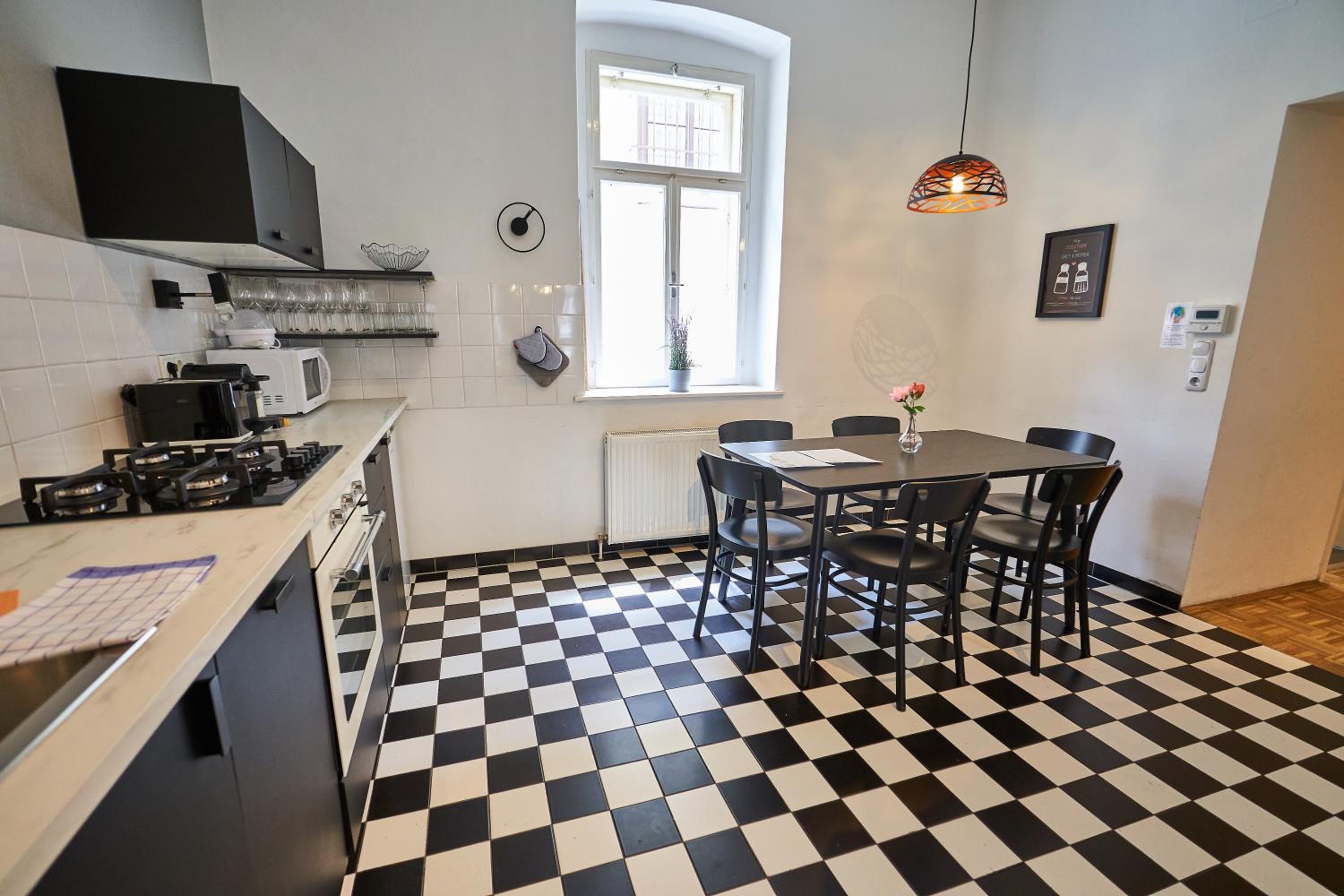 Fancy Home For 5 With Self-Check-In At Spittelberg