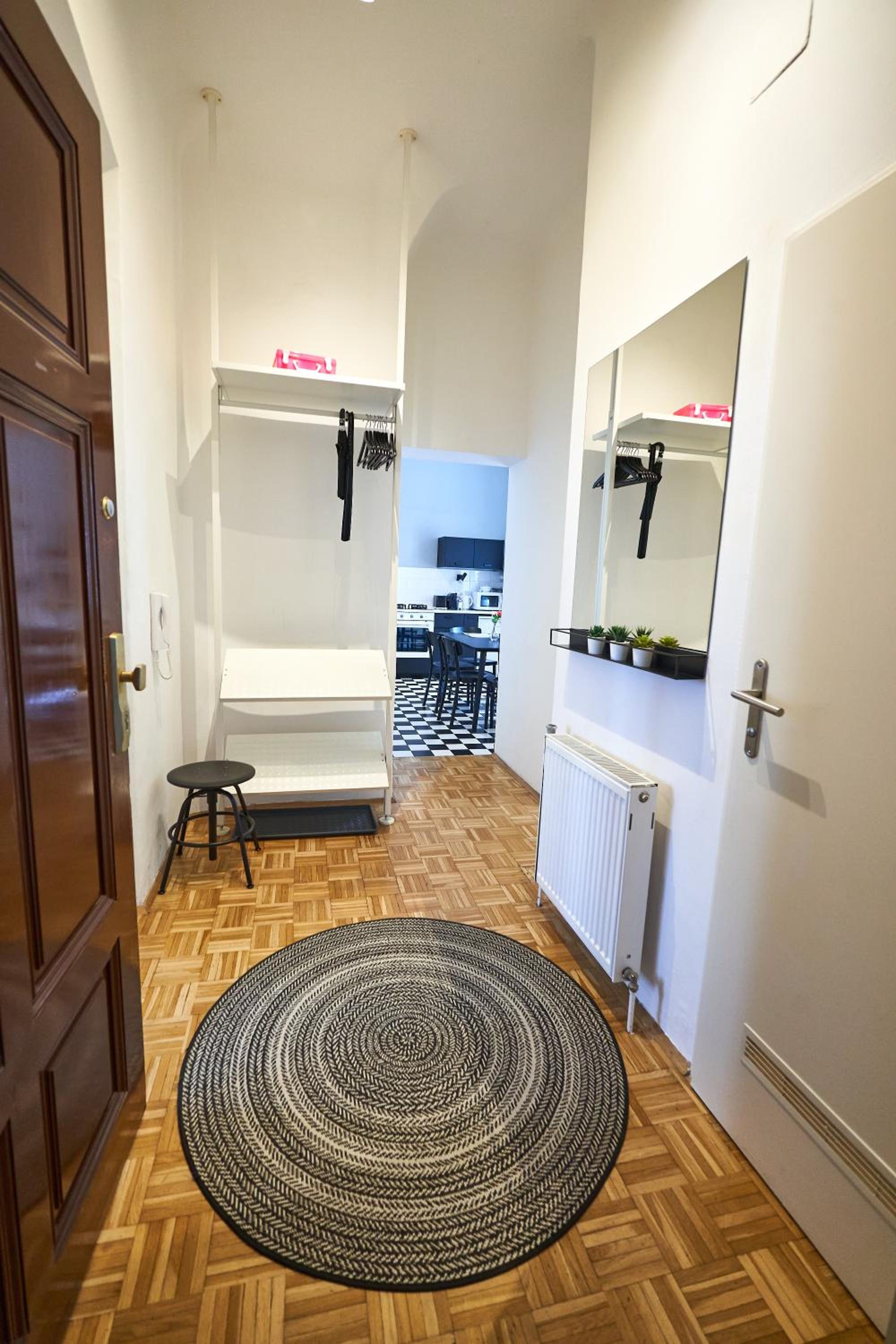 Fancy Home For 5 With Self-Check-In At Spittelberg