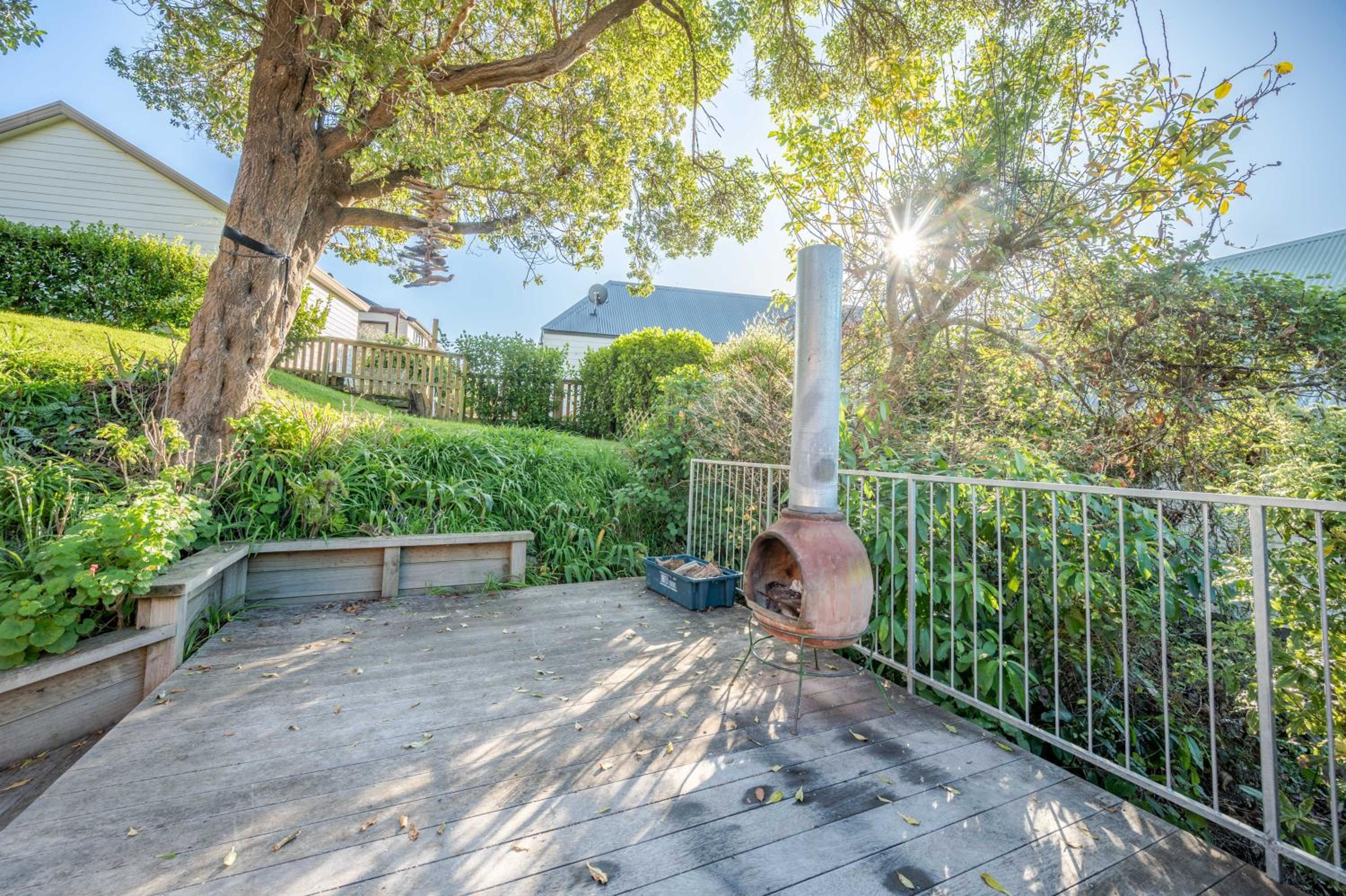 La Maison de Manu Waiata - Akaroa Holiday Home view 5
