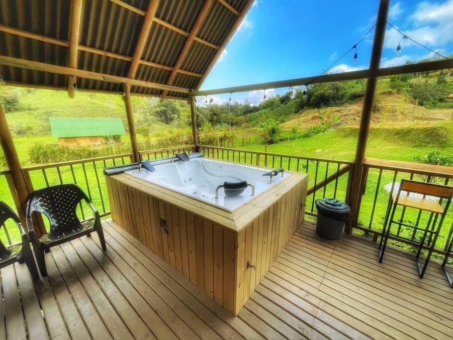 Espectacular Cabaña Loft en Guatape - Jacuzzi