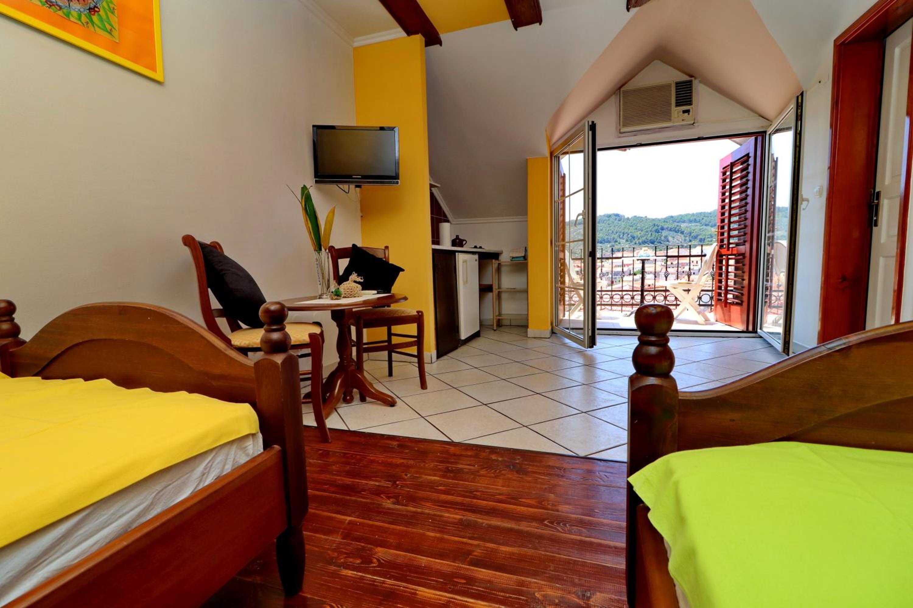 Fancy Apartments Marco view 4