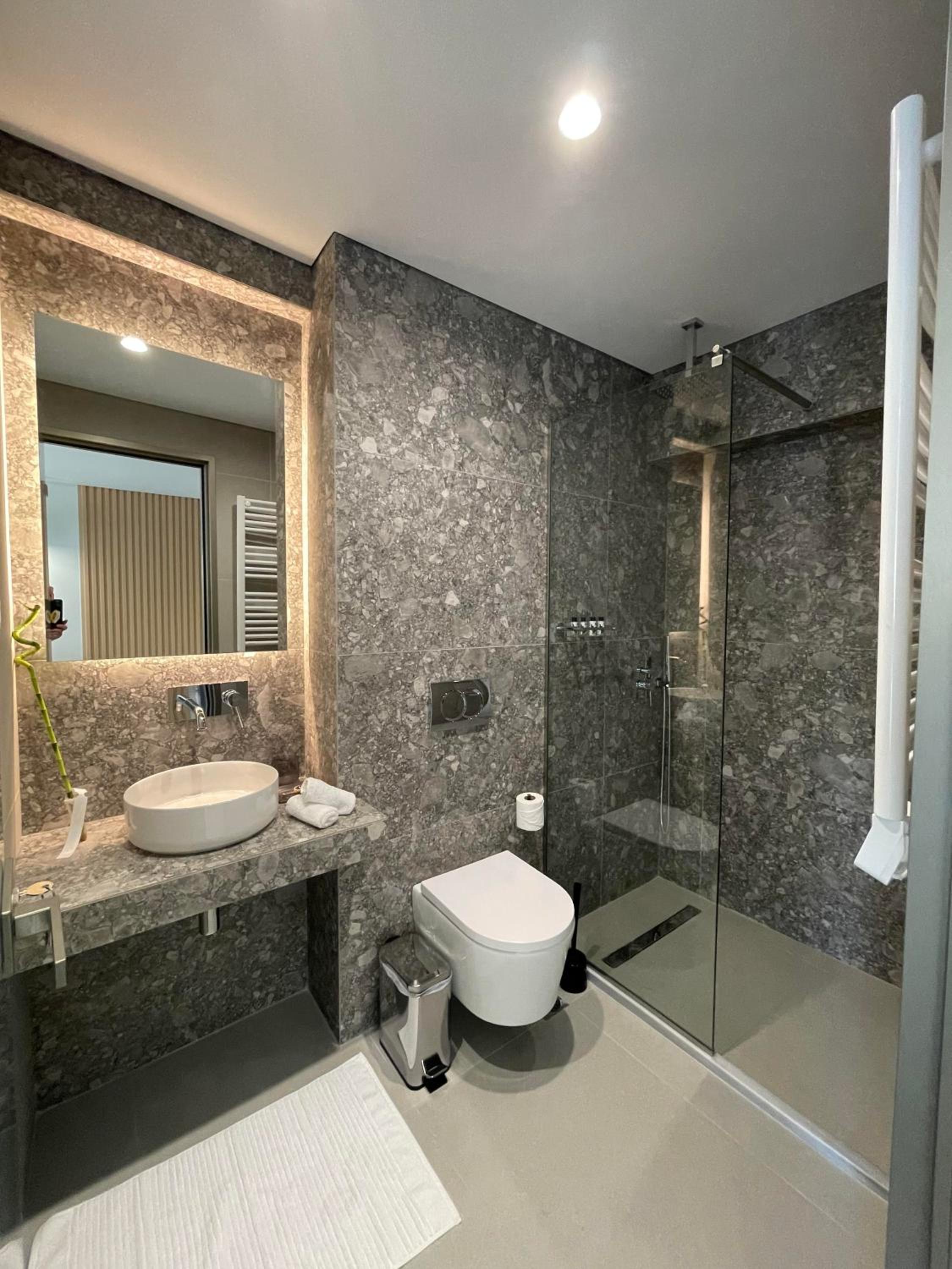 URBAN SUITES ATHENS