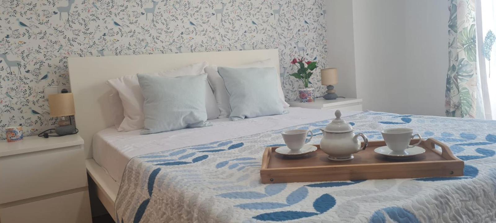 Aparthotel Mediterráneo by NeoHotels-Centro 8 min by Metro