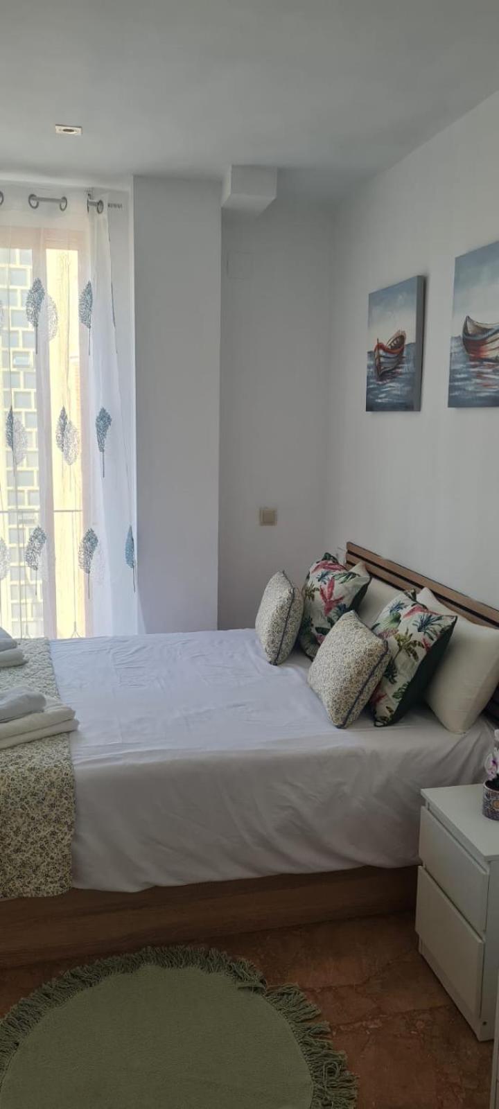 Aparthotel Mediterráneo by NeoHotels-Centro 8 min by Metro