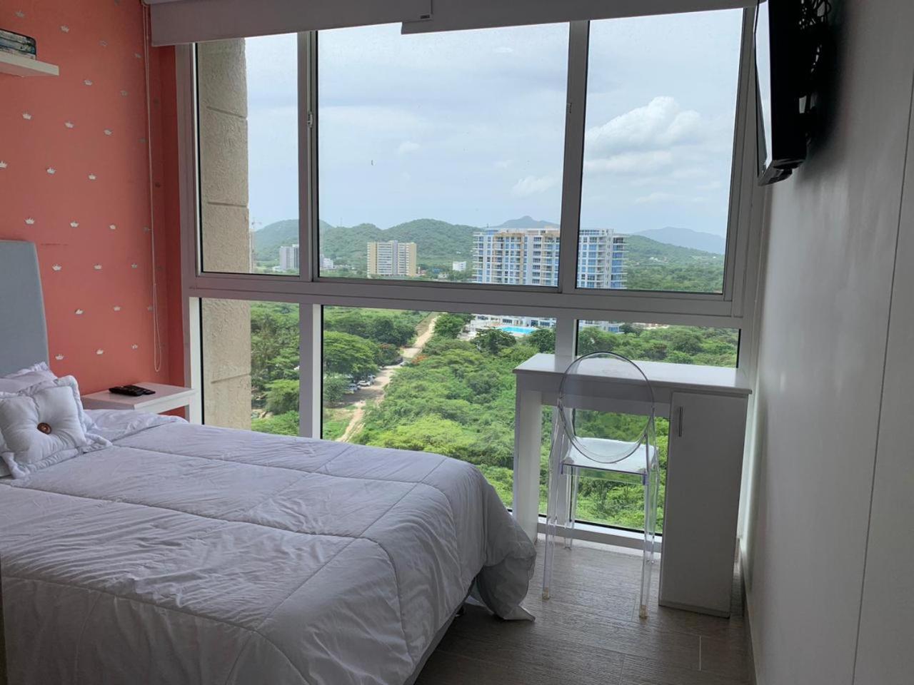 Amazing Penthouse ZAZUE
