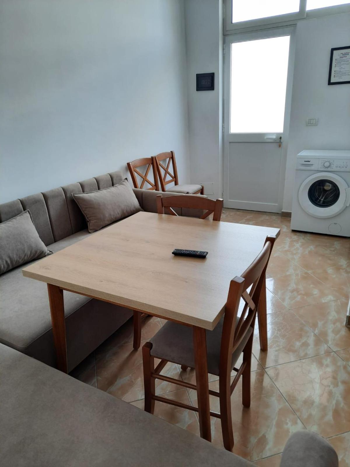 VILA PUSHIMI REGIS