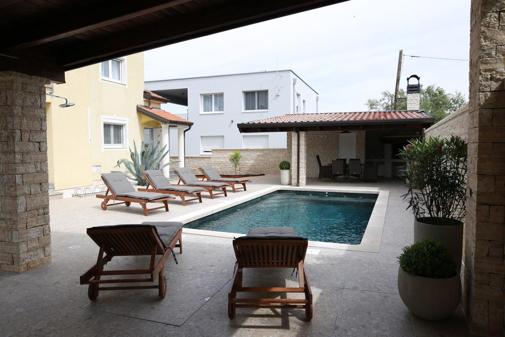 Apartments house Tomic for max 22 persons Maj Poreč view 5