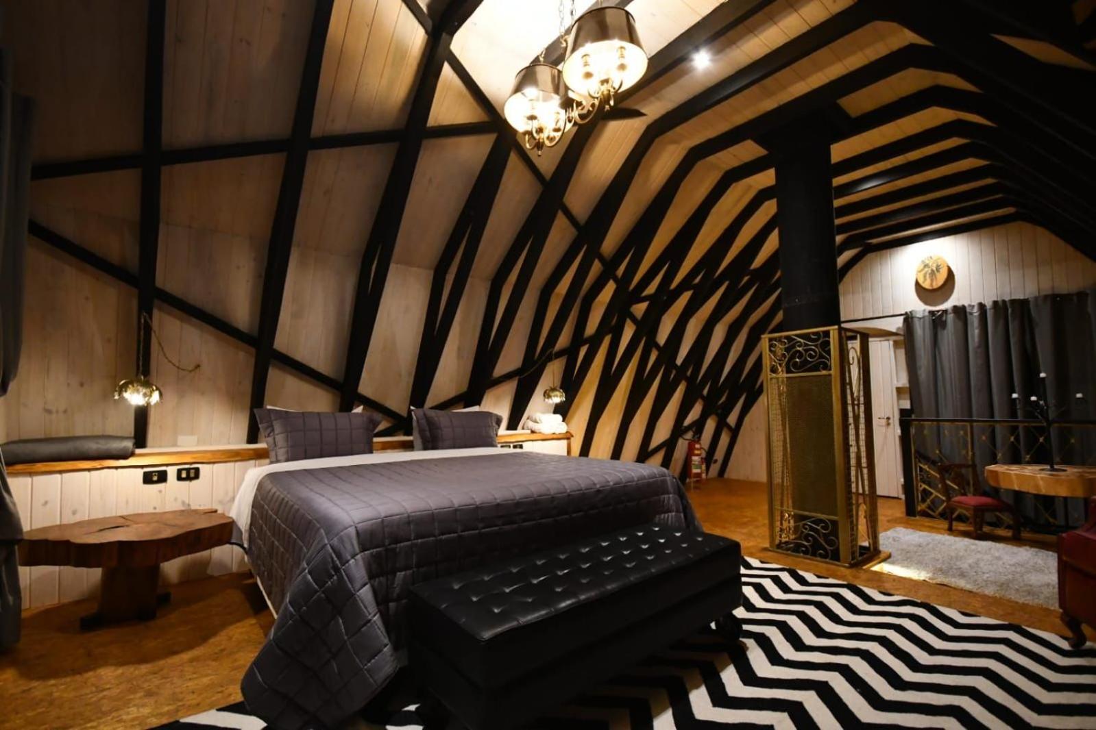Art Lodge