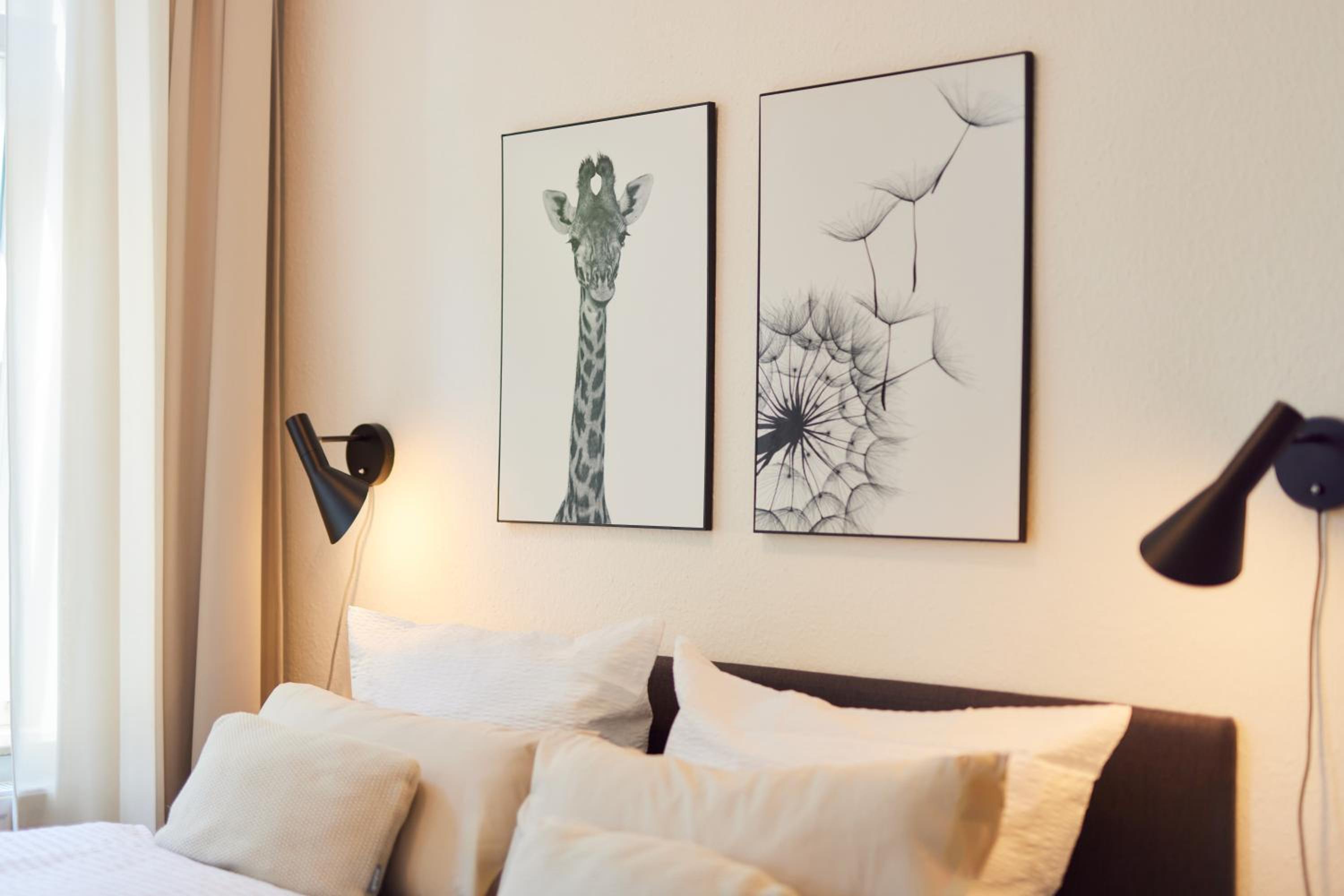 STUDIO3 zentral und ruhig mit Parkplatz, 5 min z Bali-T und GOP, Boxspringbett