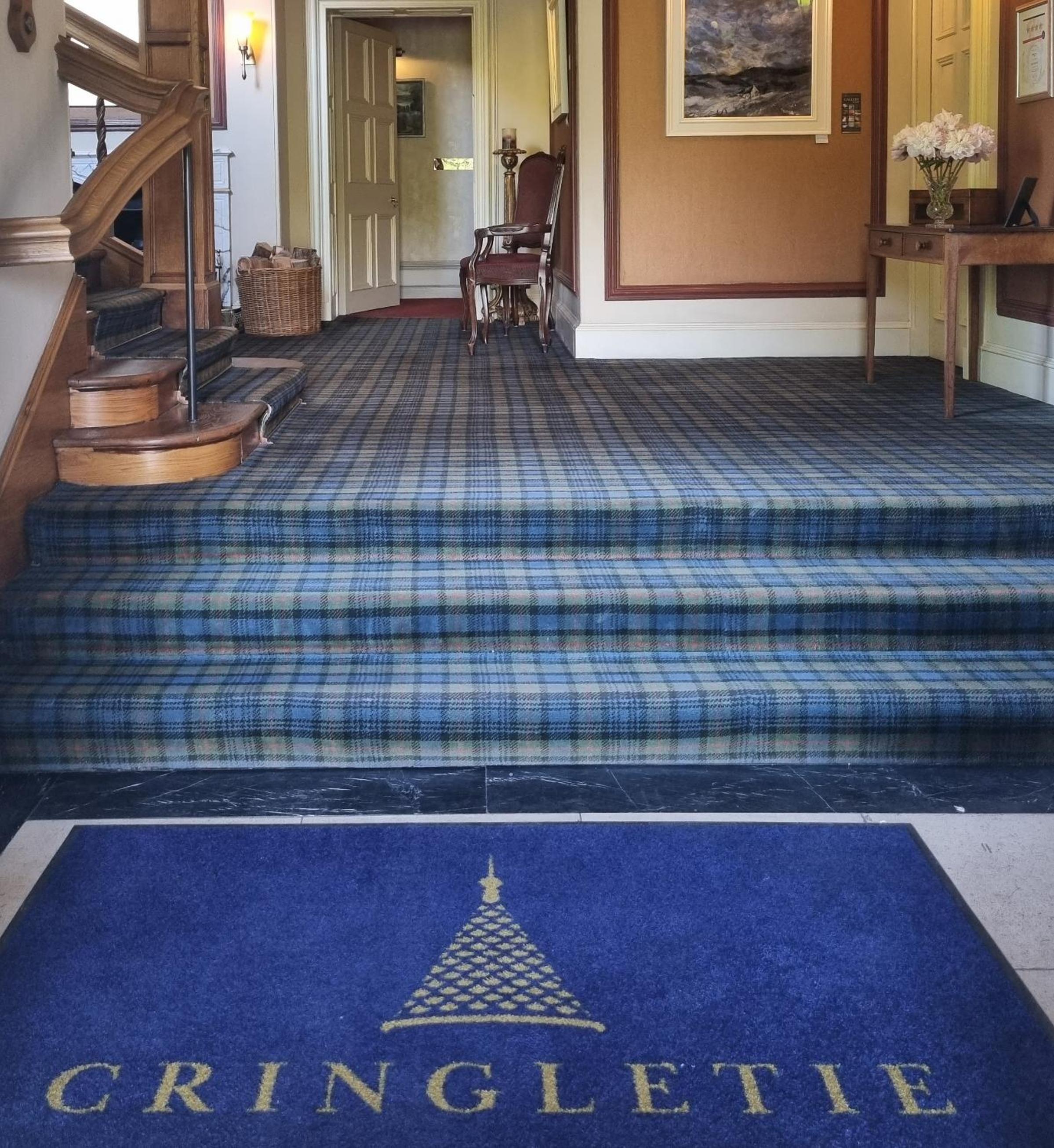 Cringletie House
