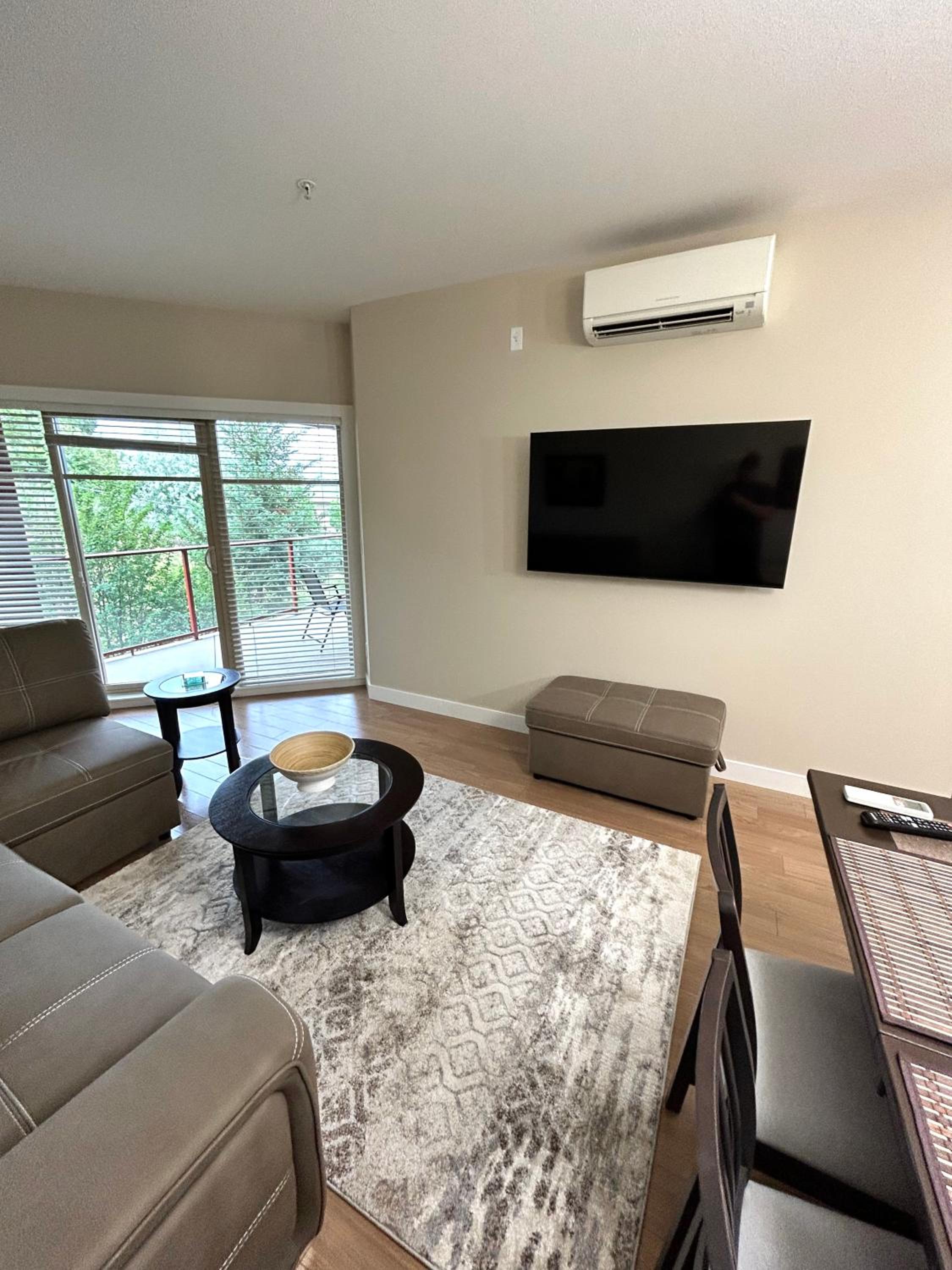 Stay In The Okanagan - Copper Sky, West Kelowna