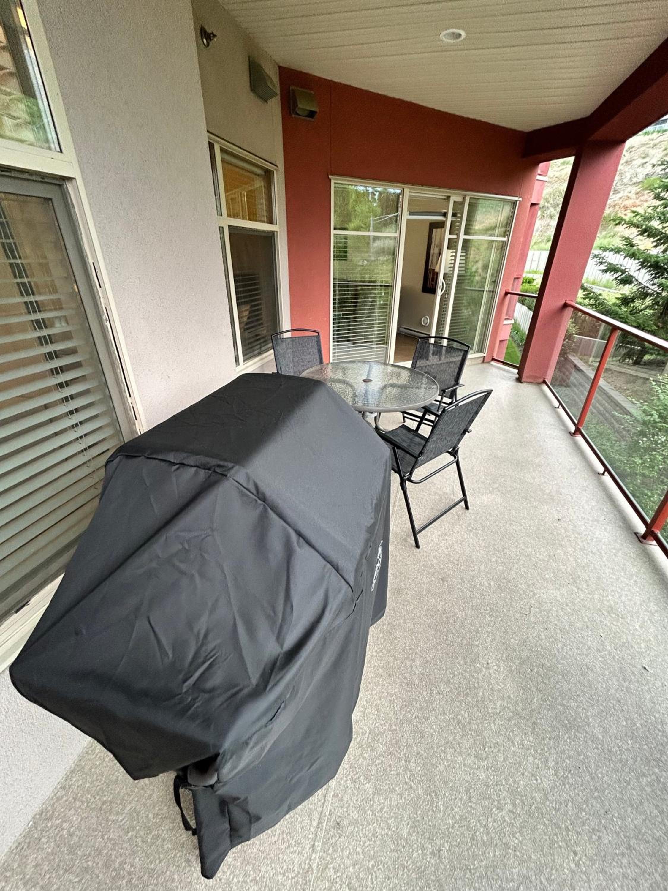 Stay In The Okanagan - Copper Sky, West Kelowna