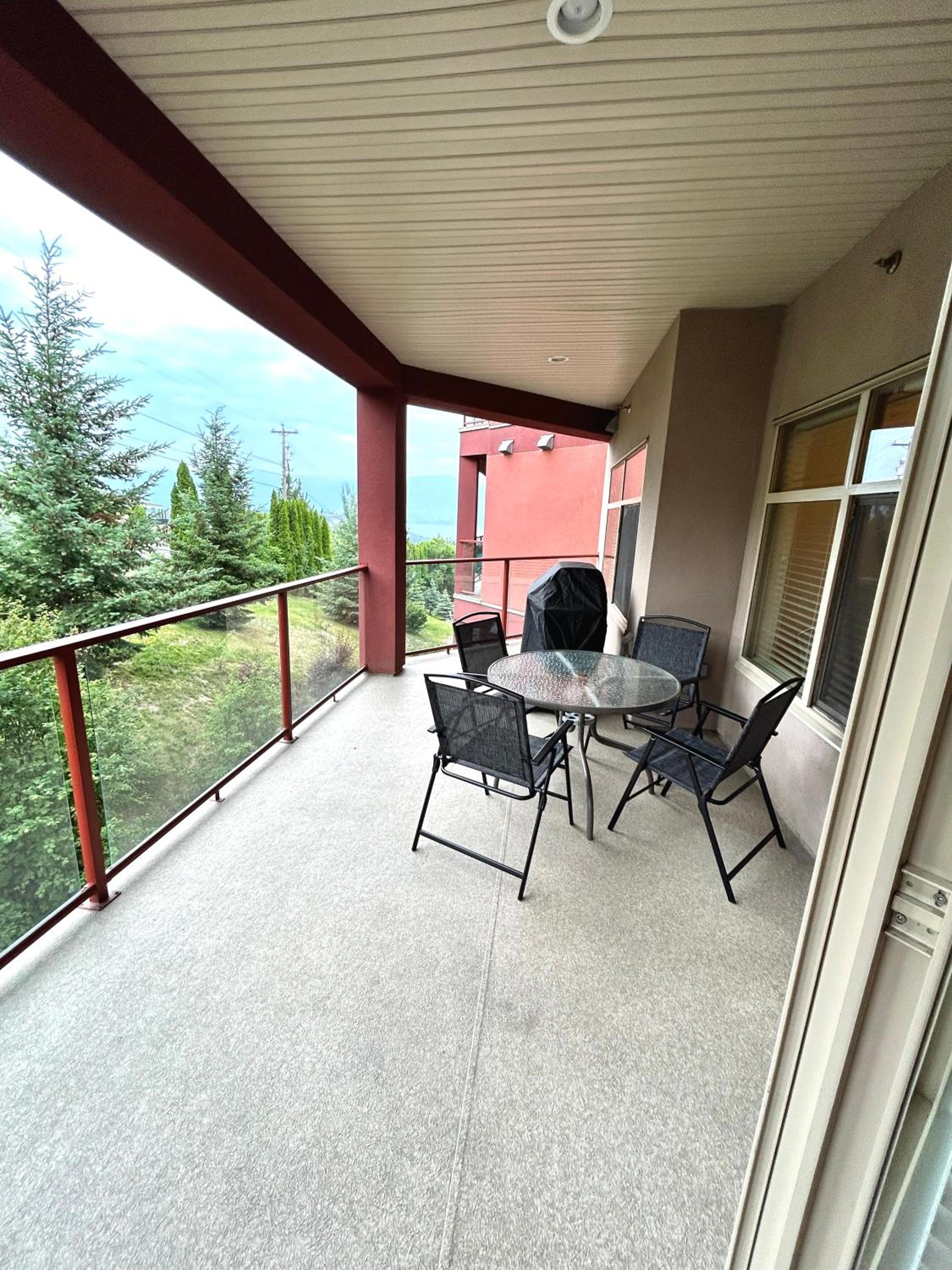 Stay In The Okanagan - Copper Sky, West Kelowna