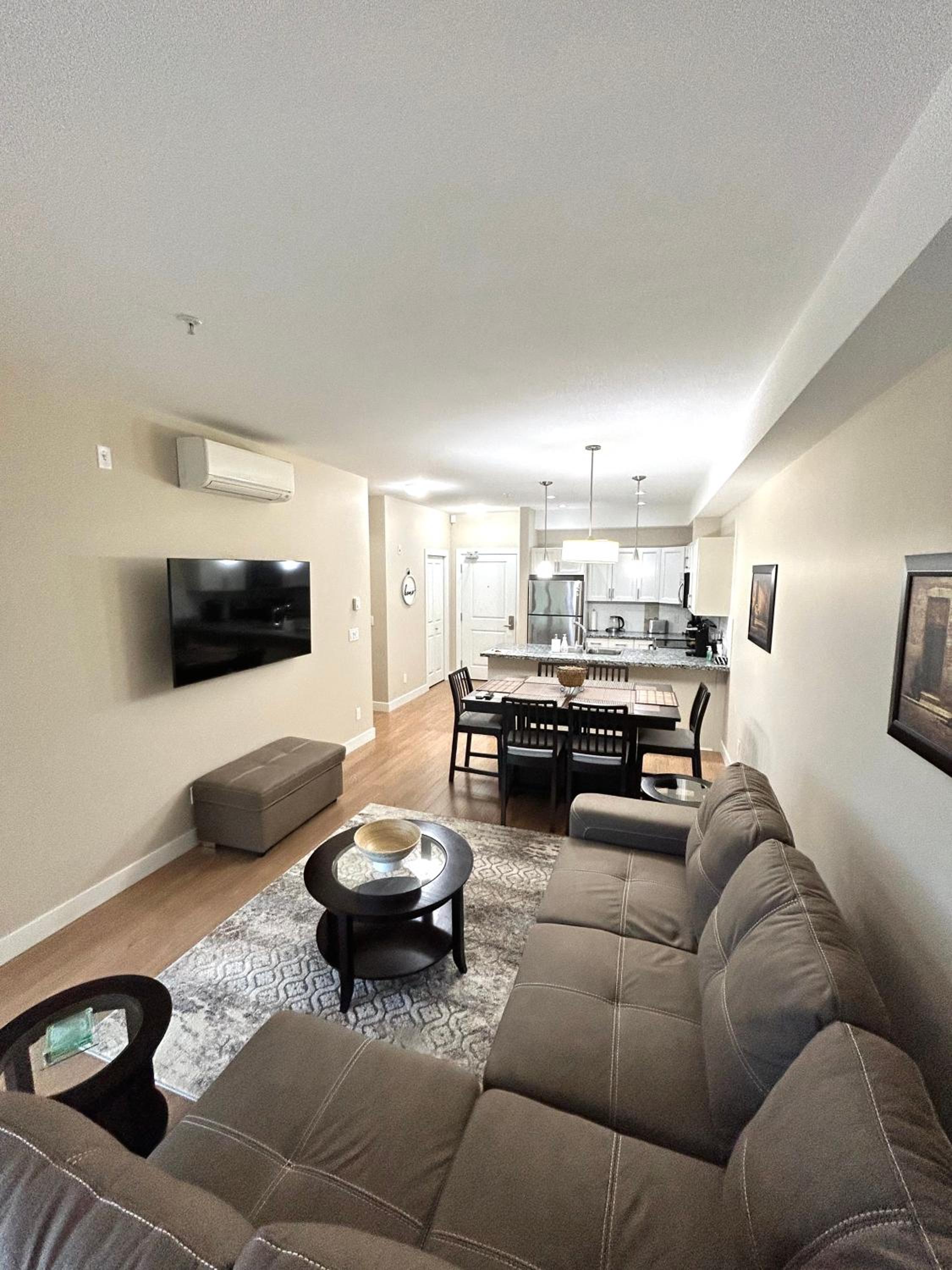 Stay In The Okanagan - Copper Sky, West Kelowna