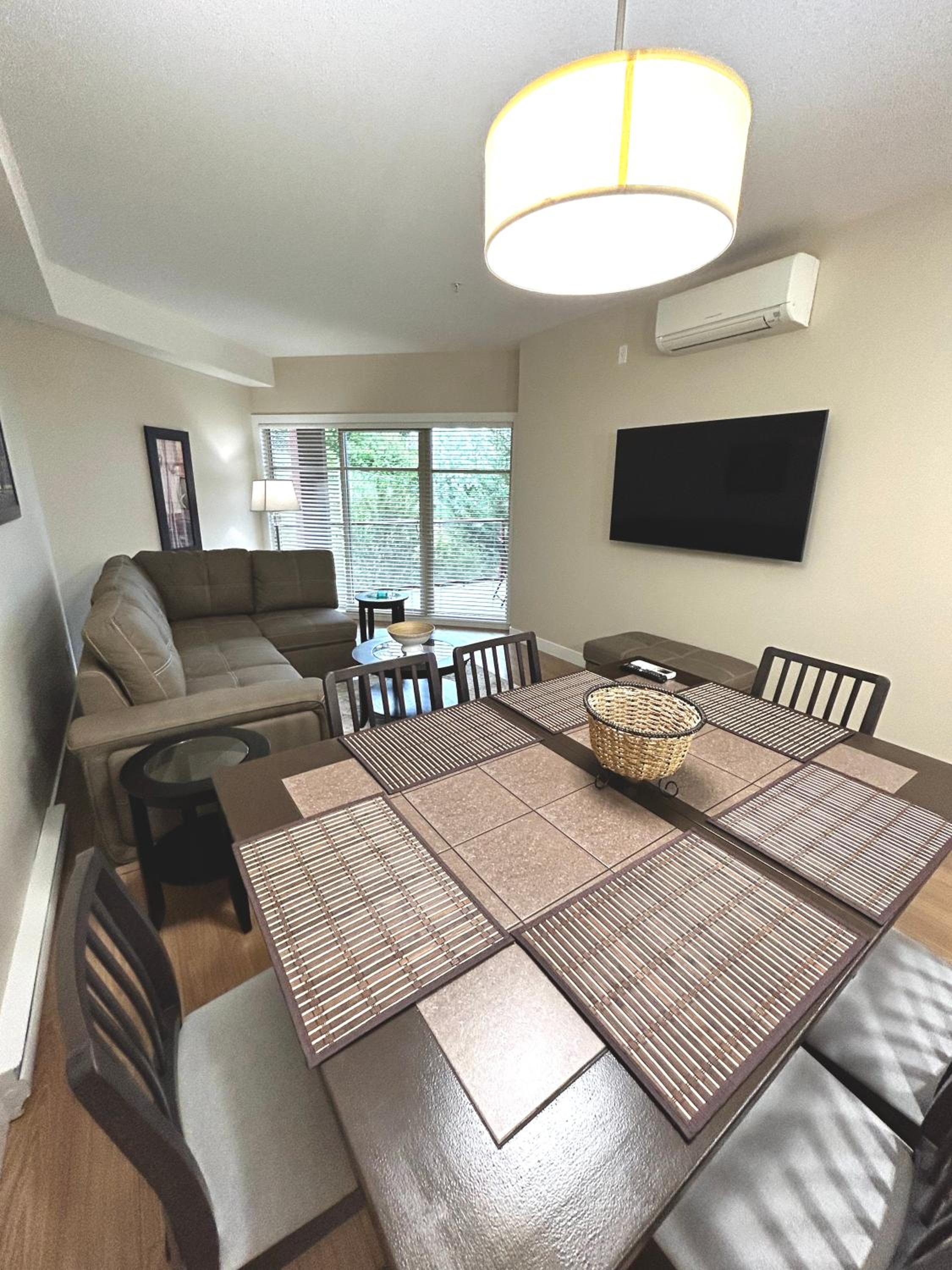Stay In The Okanagan - Copper Sky, West Kelowna