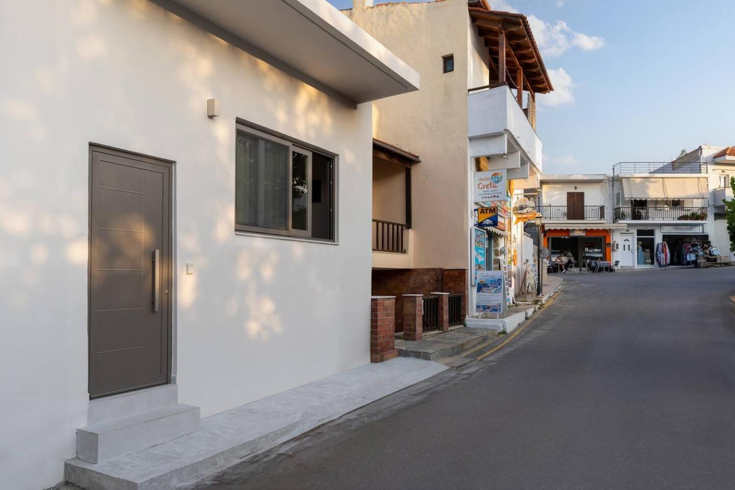 Ble Residence, Stylish Apartment in Central Panormos