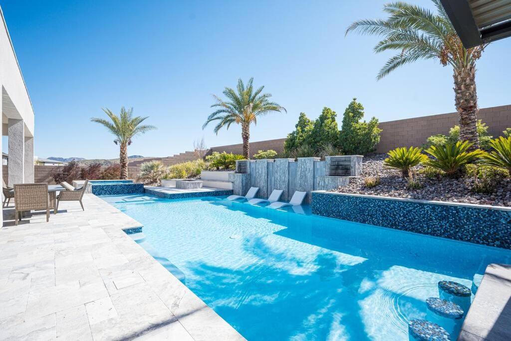 Luxury home close to everything view 5