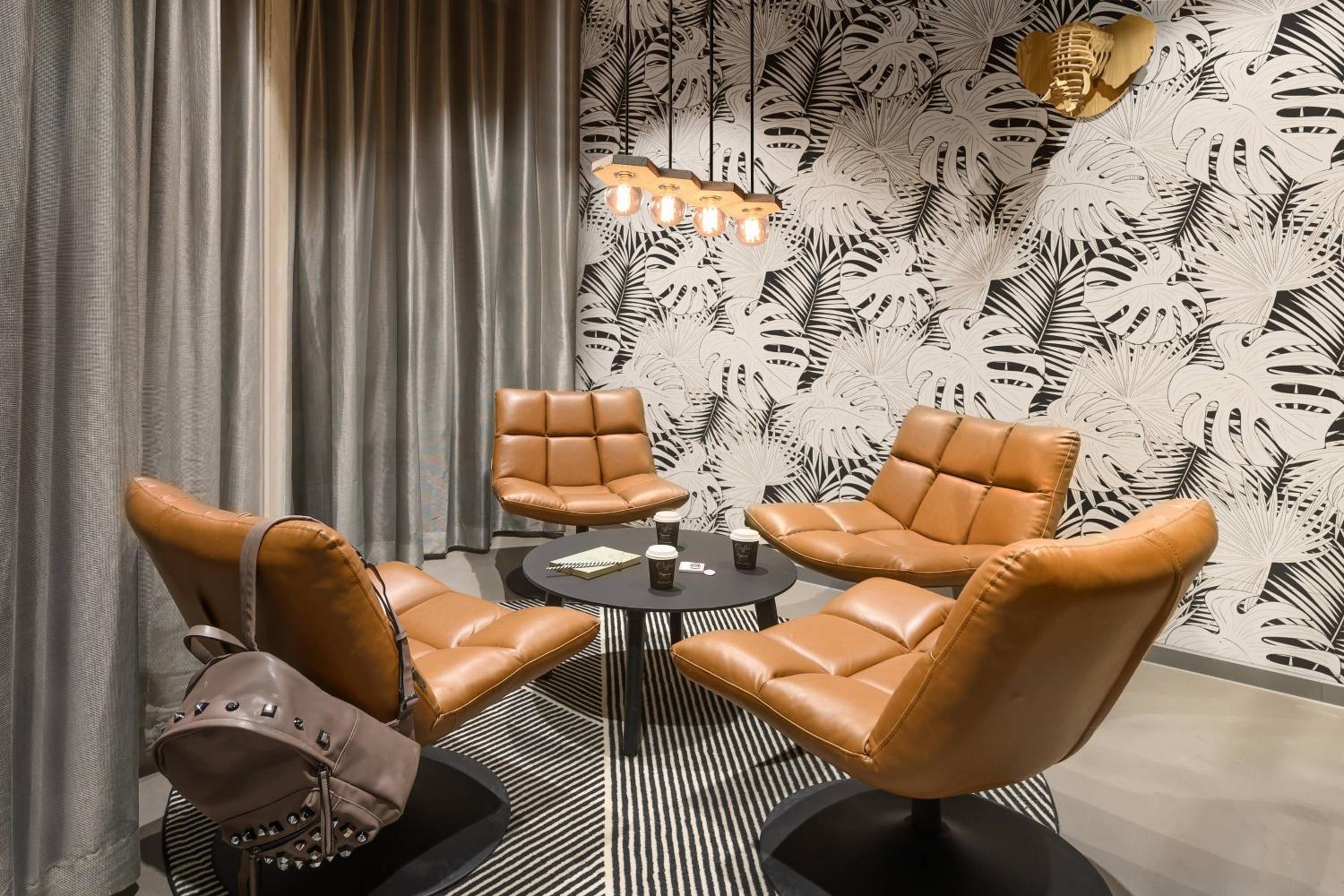 Dresden Vacations - Moxy Dresden Neustadt - Property Image 66