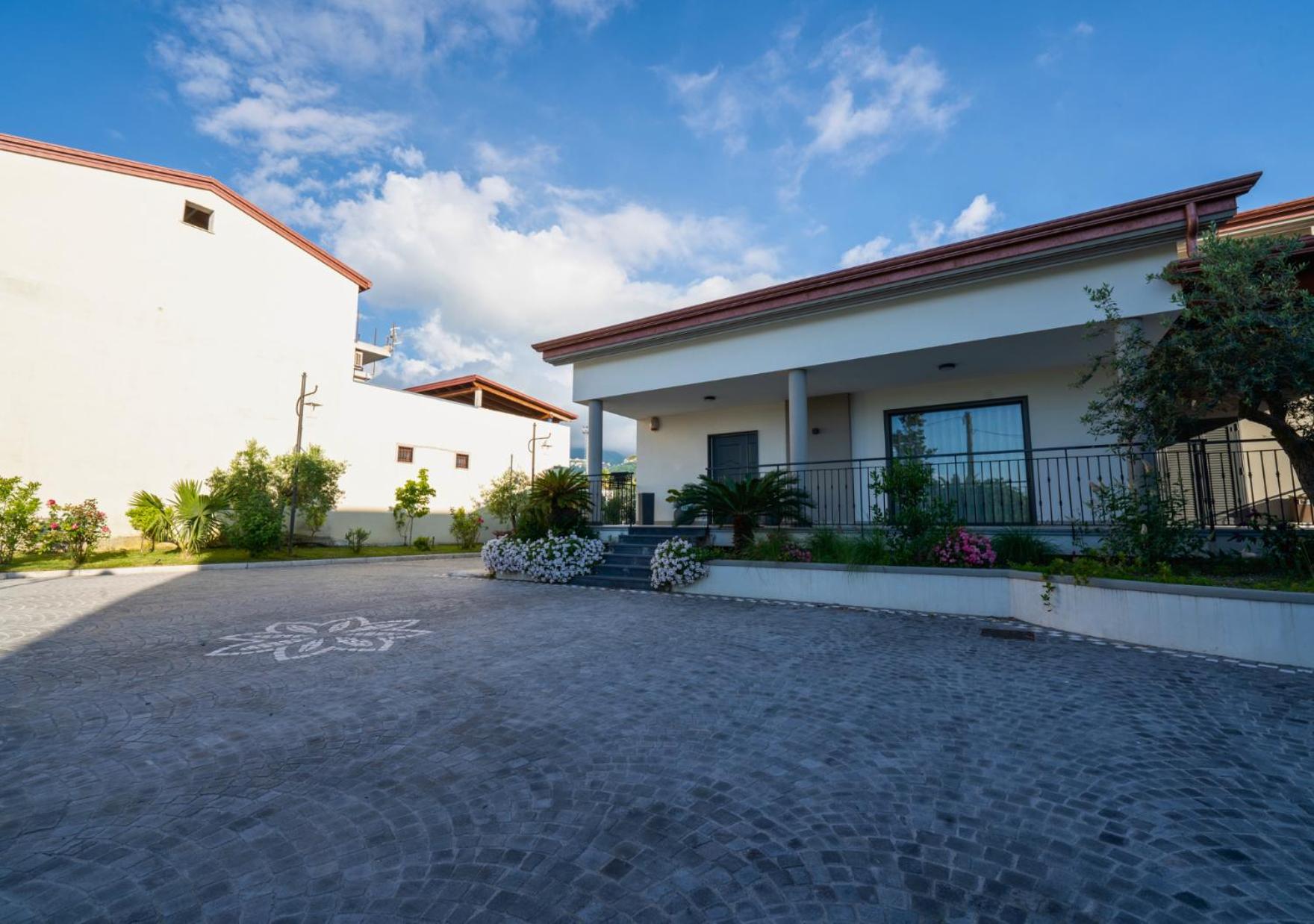 VILLA DEI CESARI BED & BREAKFAST