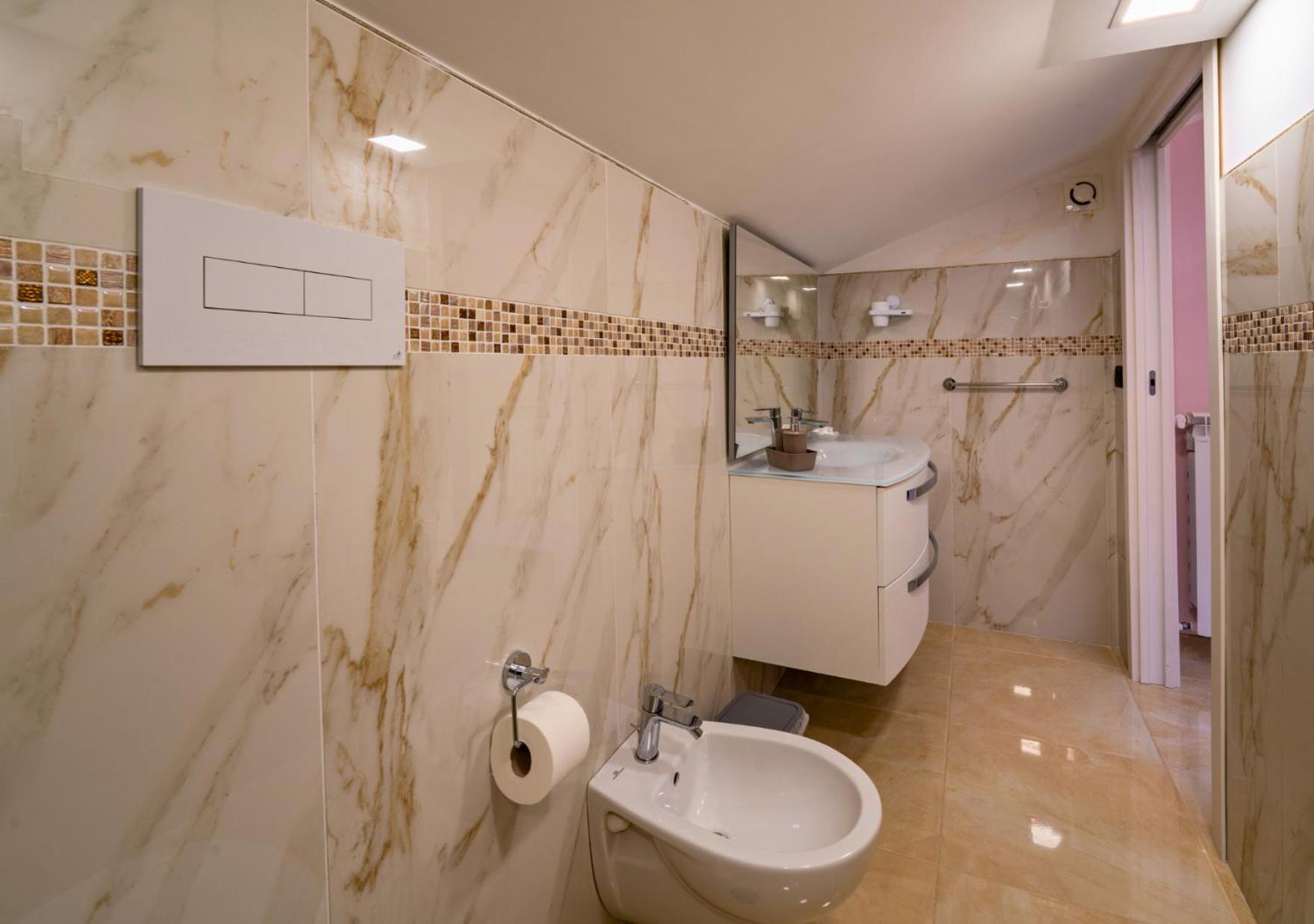 VILLA DEI CESARI BED & BREAKFAST