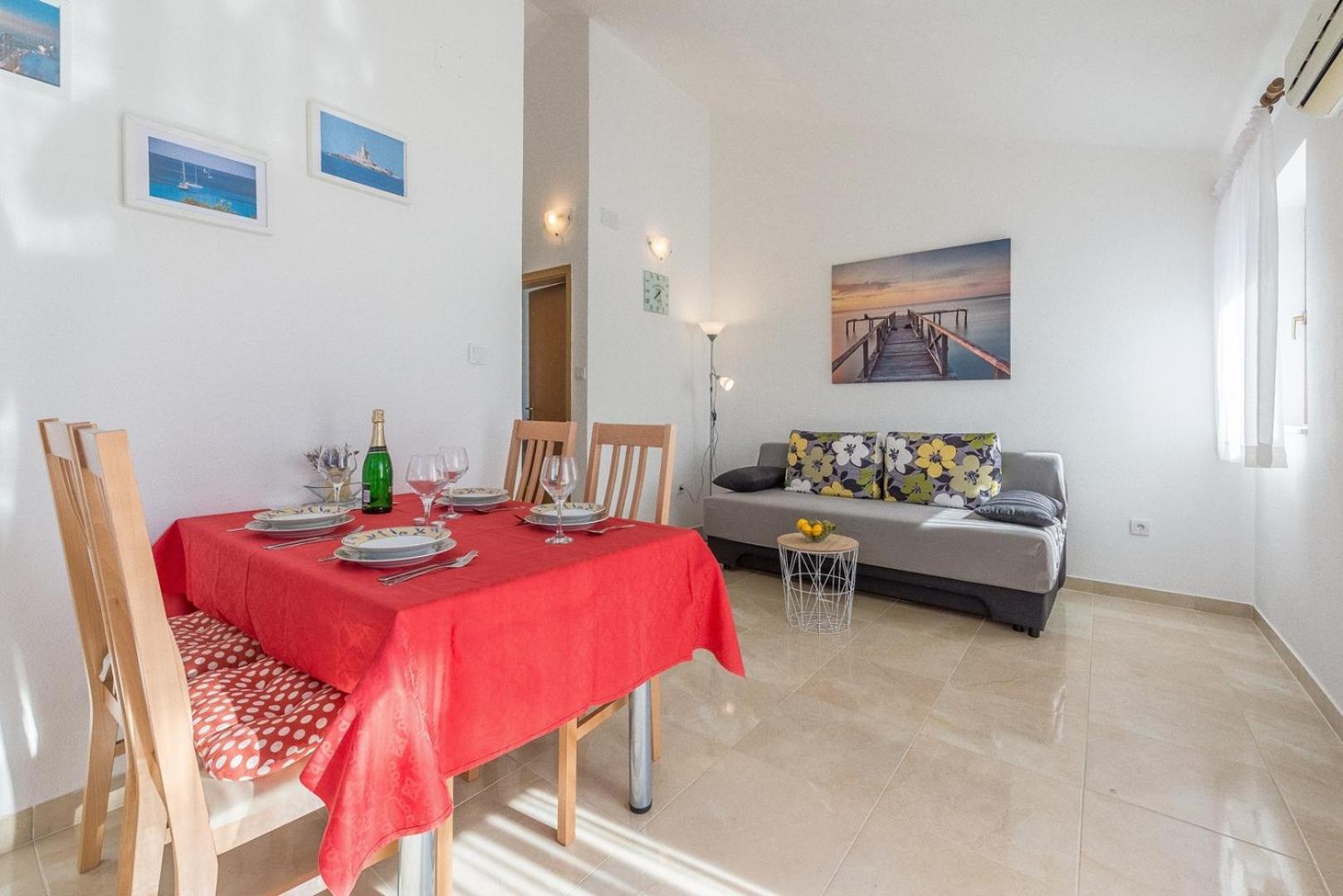 Apartmani Anna
