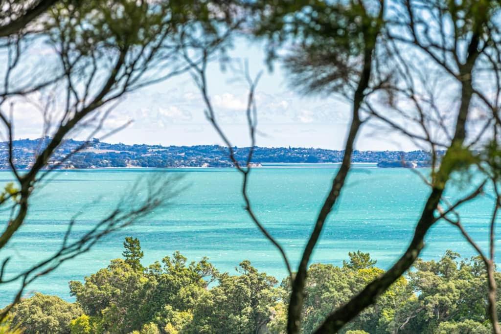 The Island Treehouse - Coast & Country view 3