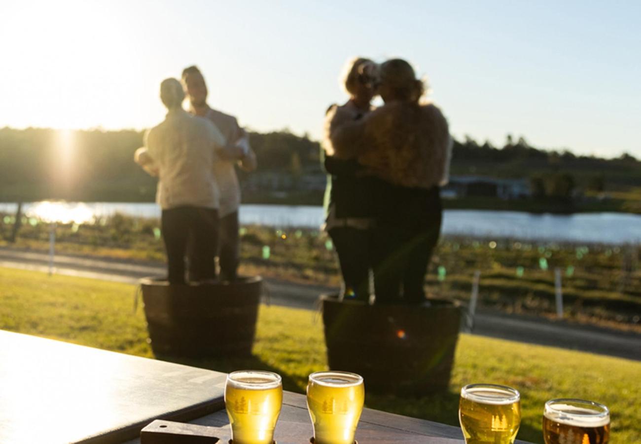 Hunter Valley Resort, Hunter Farm Adventure Centre & 4 Pines at the Farm