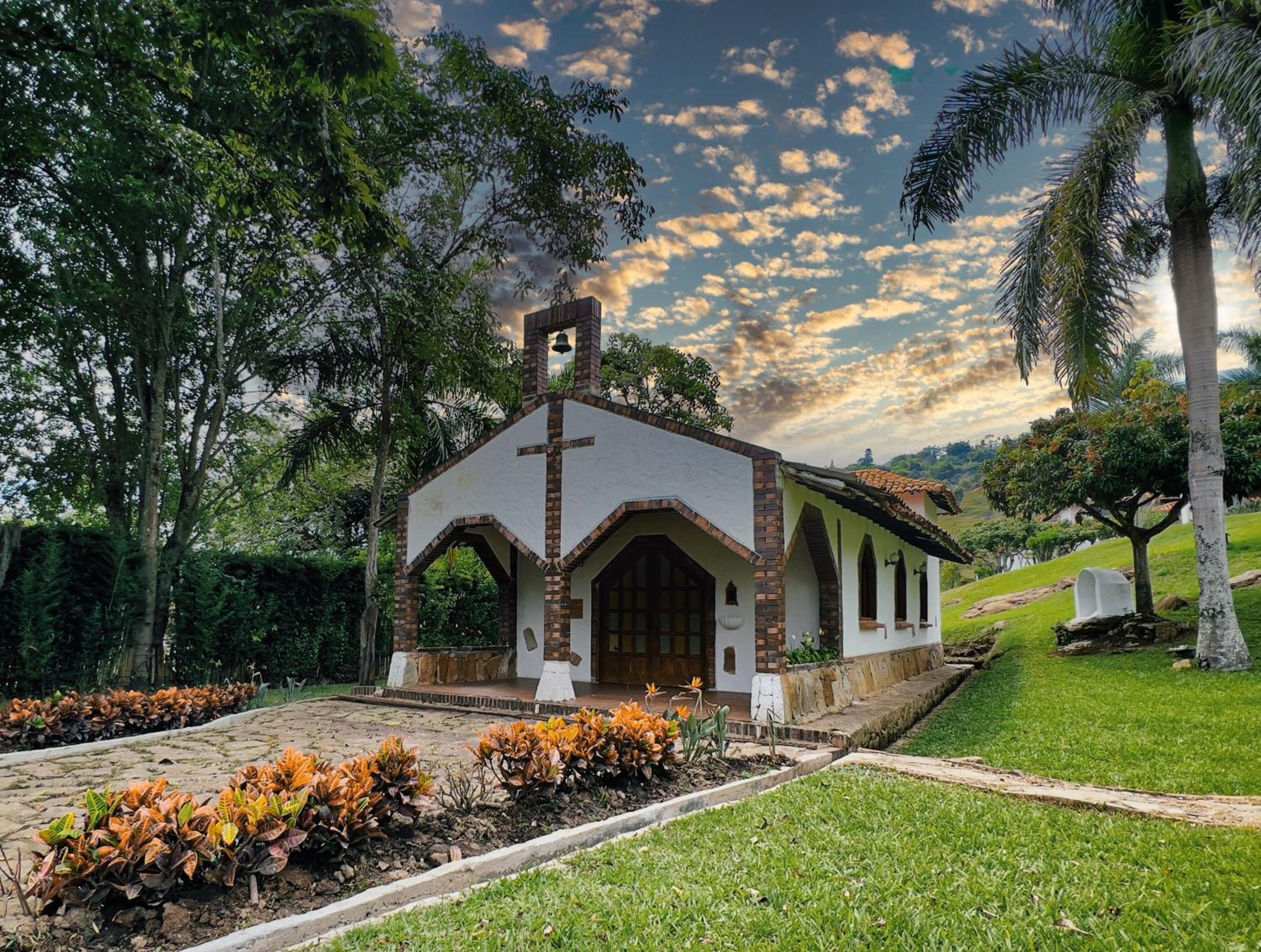 Estudia y trabaja sin límites en Hacienda Loretto con Starlink!!
