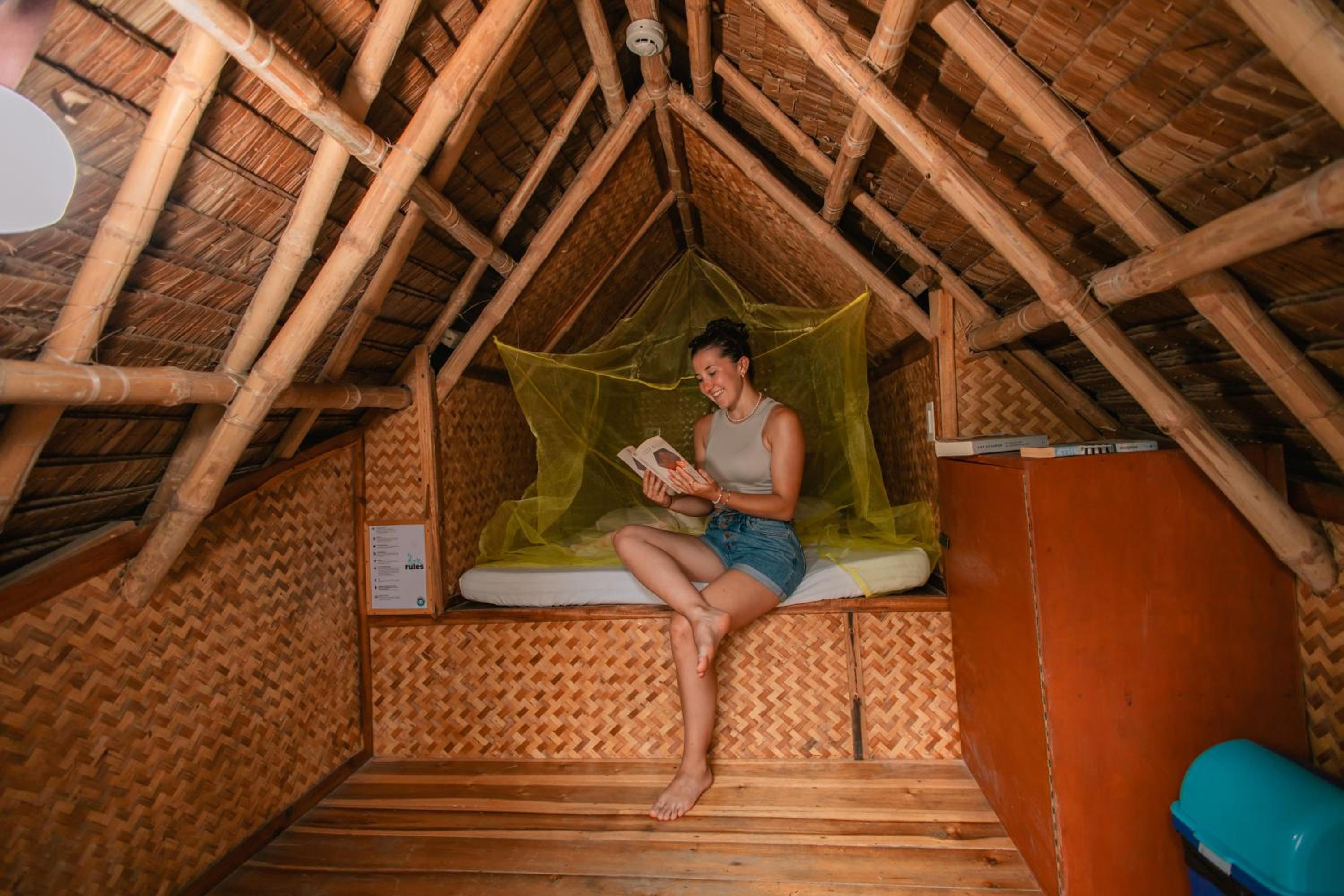 Mad Monkey Hostel Nacpan Beach