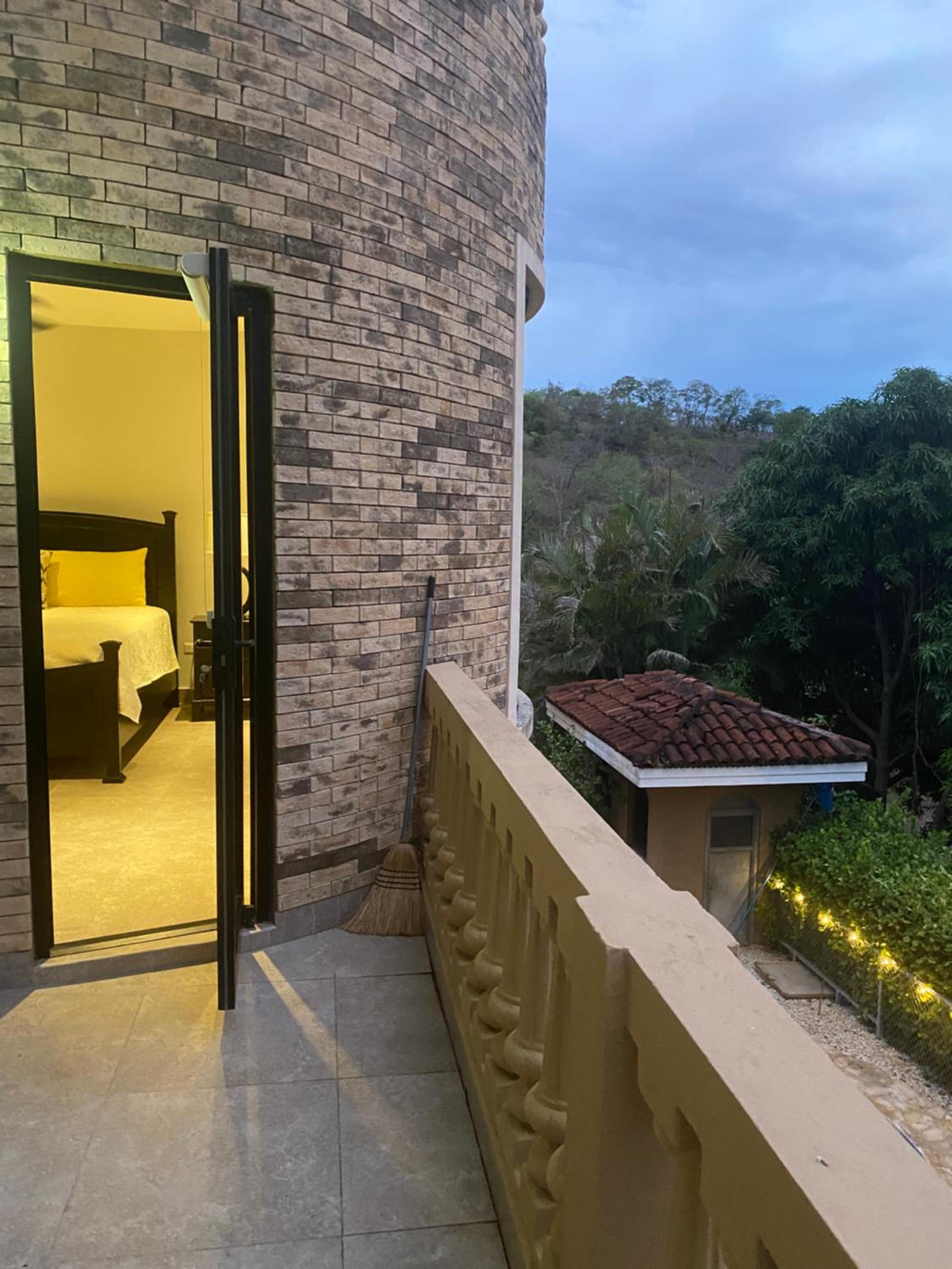 Casa Vistas del Pacifico Bed & Breakfast