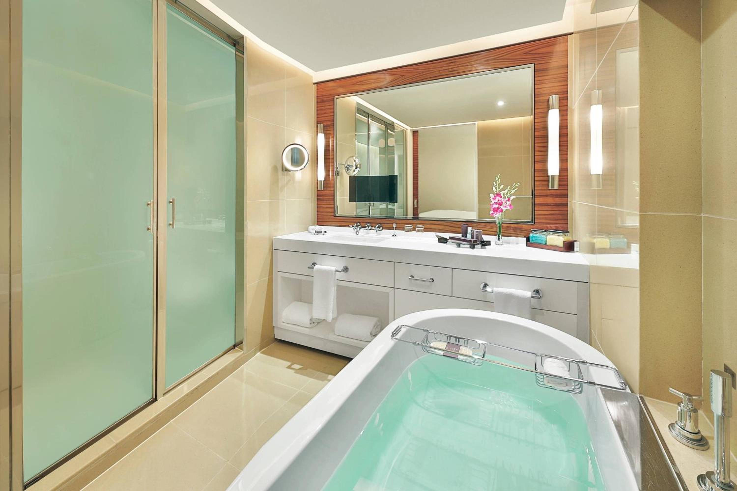The Ritz-Carlton, Bahrain