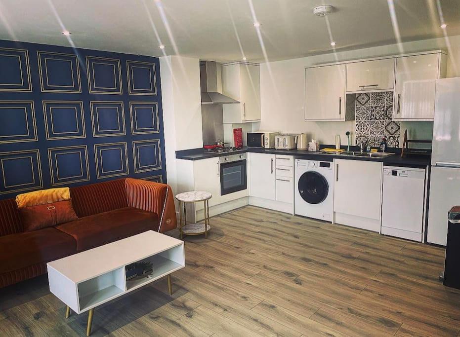 Oxford Vacations - The Chic Nexus Apartment 2023 New-Build - Property Image 25
