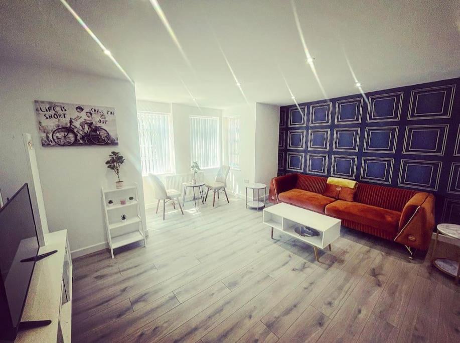 Oxford Vacations - The Chic Nexus Apartment 2023 New-Build - Property Image 24