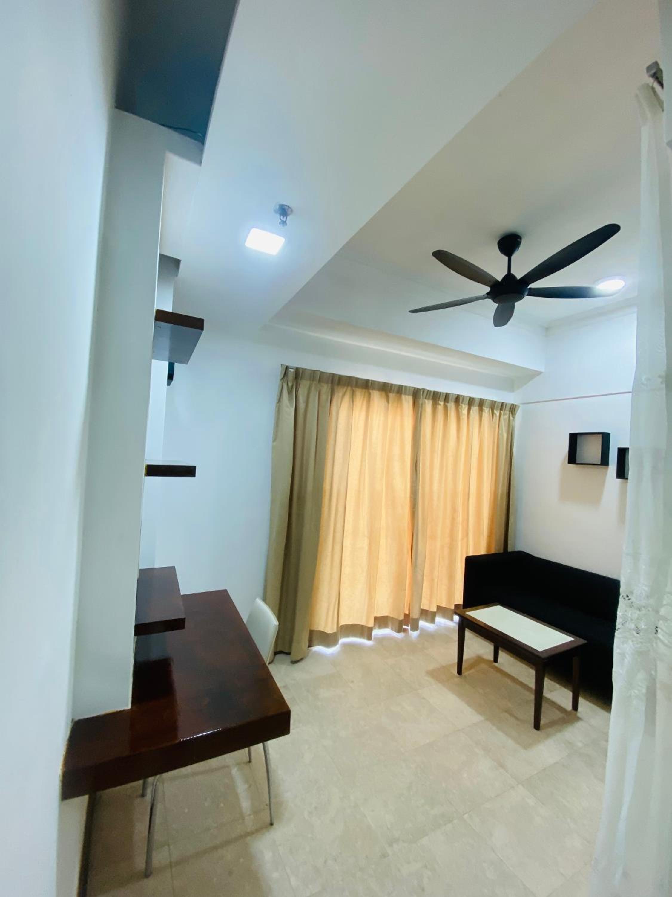 Peninsula Residences All Suite Hotel