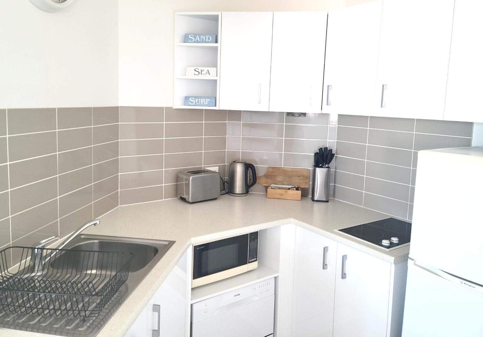 Mooloolab Beach Paradise 2 bedroom Unit - 350m from Beach