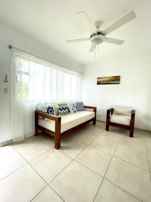 Pacific Breeze House - with private pool